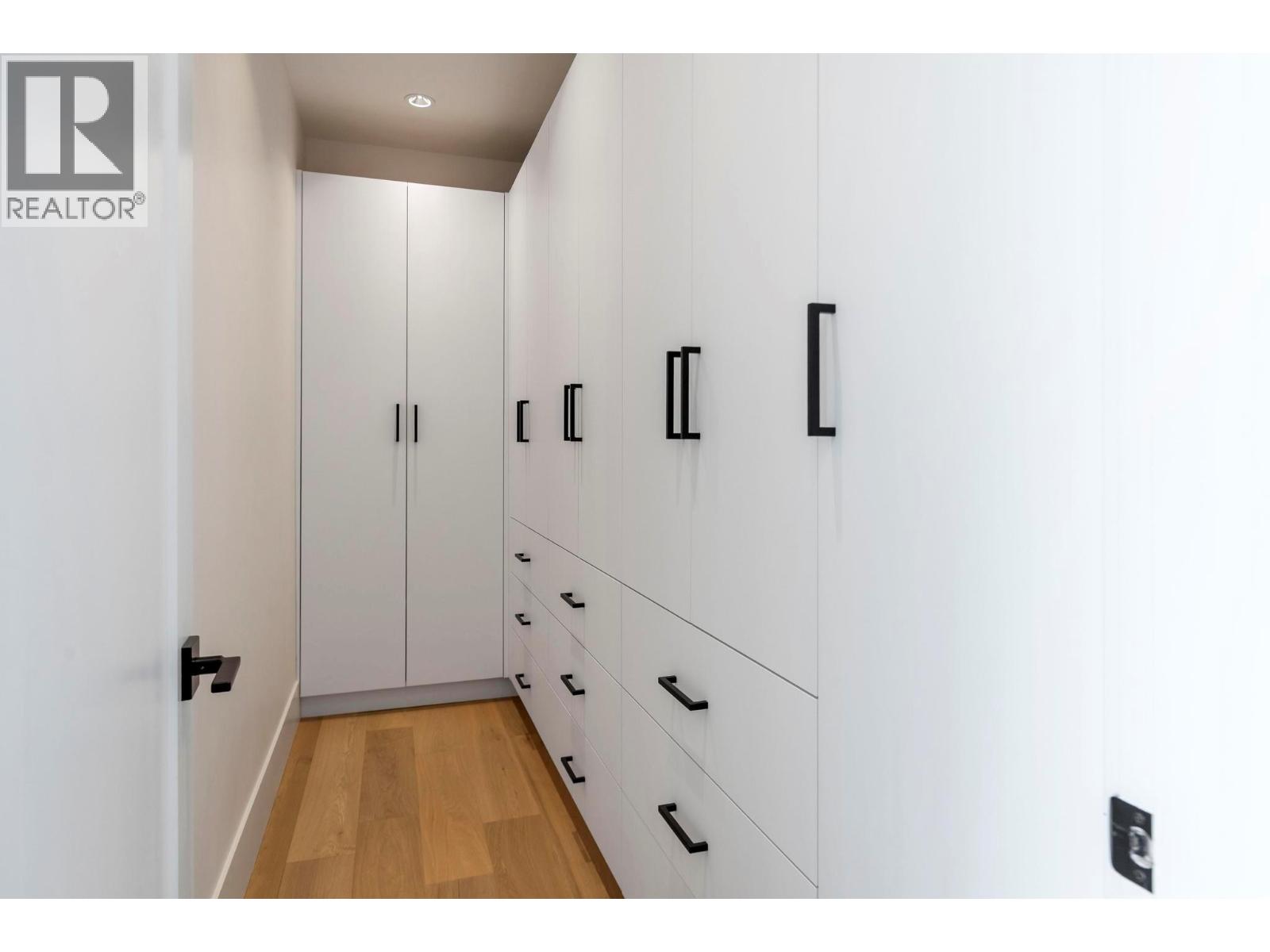  1391 Vineyard Drive, West Kelowna