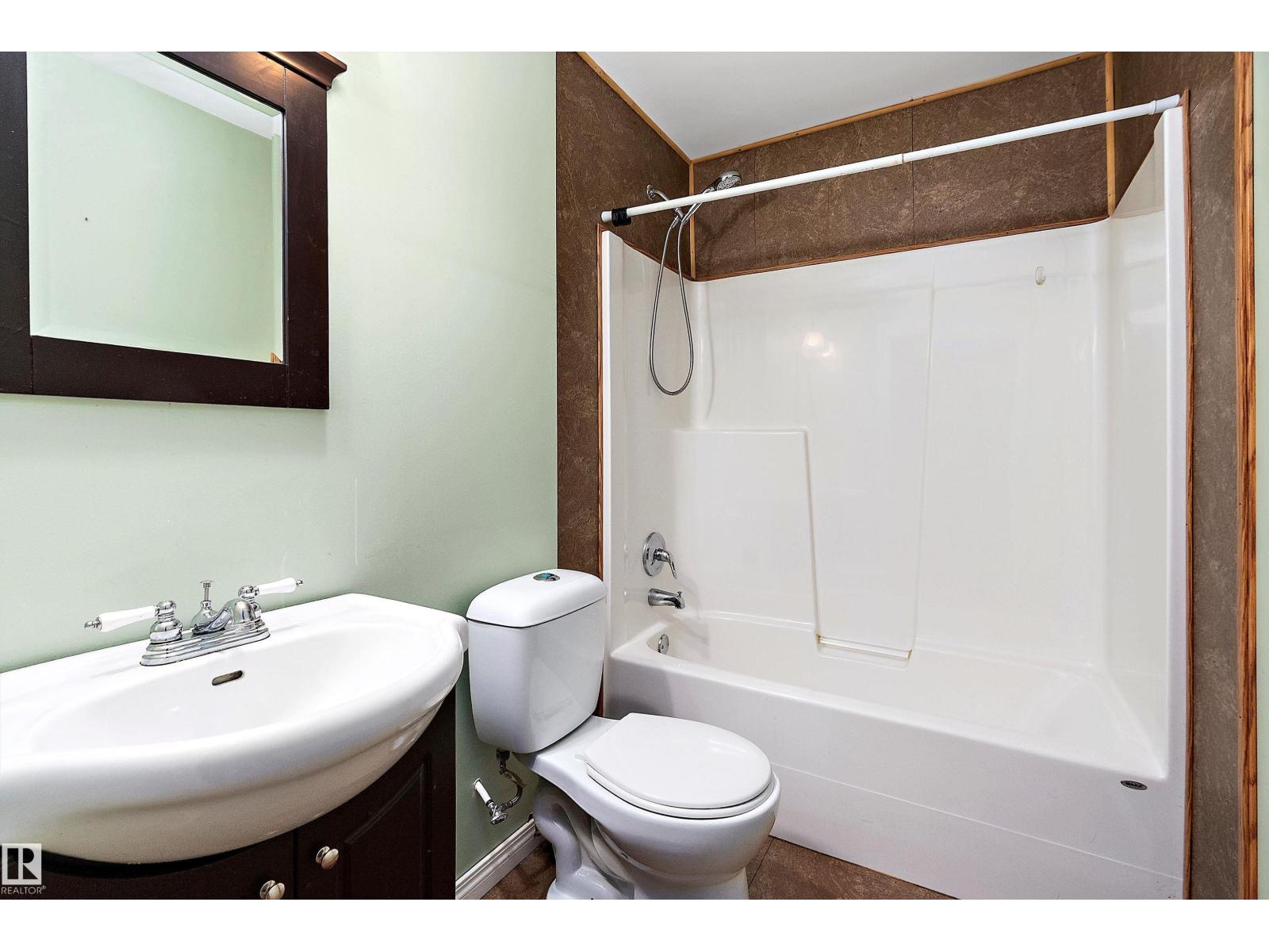 33 SUTHERLAND ST, Leduc