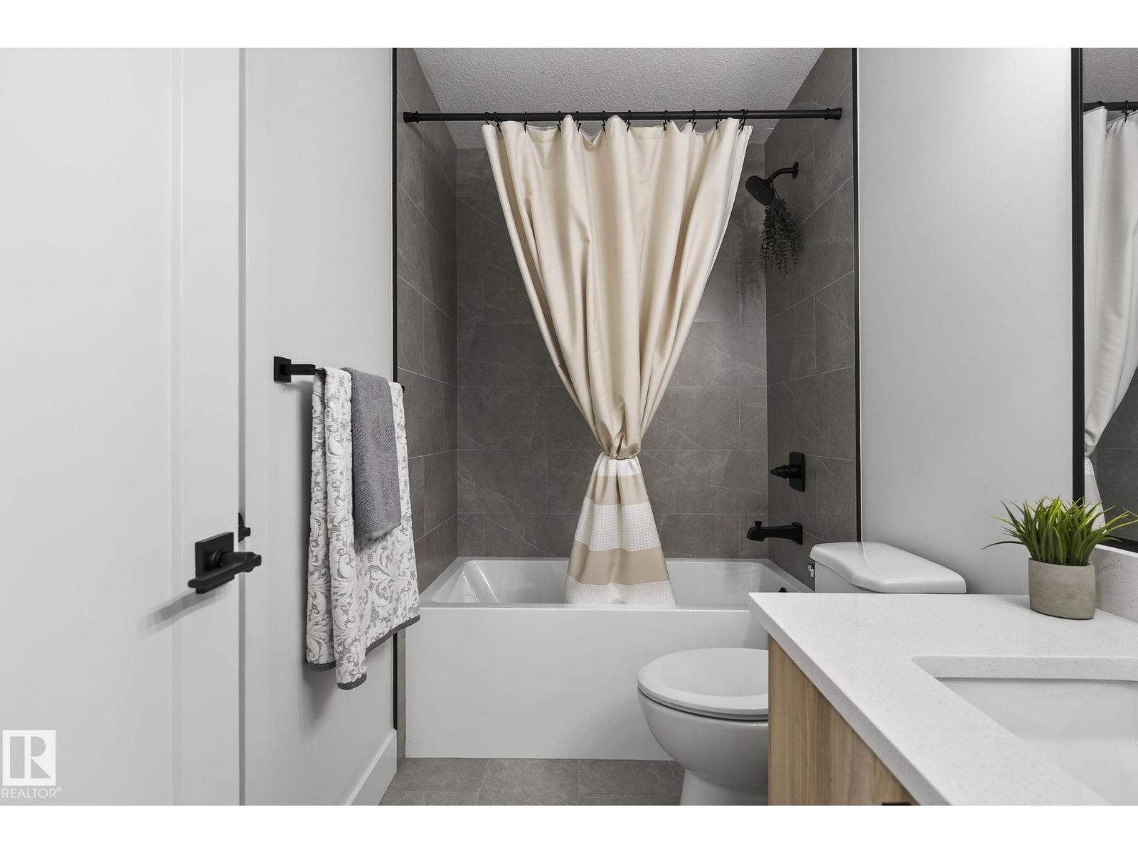 127 HILTON CV, Spruce Grove