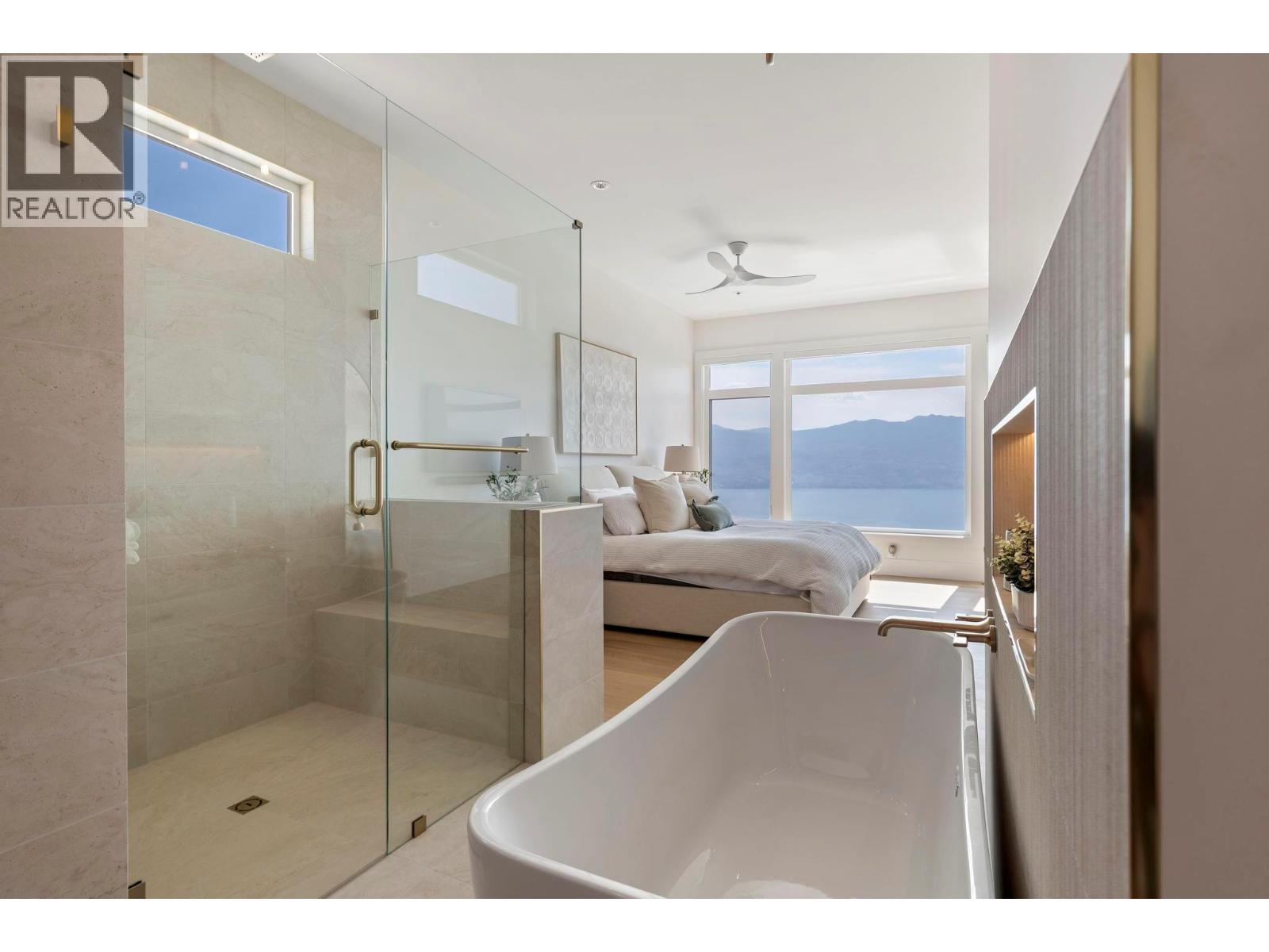  1391 Vineyard Drive, West Kelowna