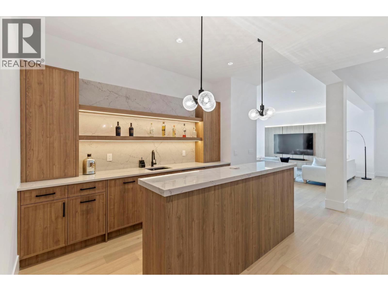  1391 Vineyard Drive, West Kelowna