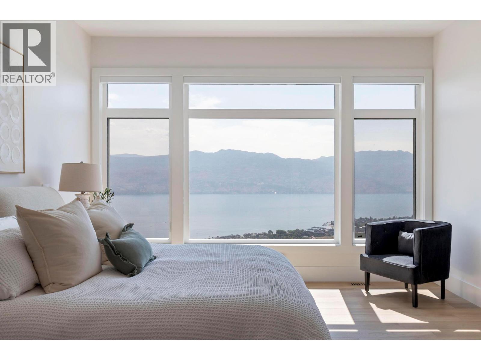  1391 Vineyard Drive, West Kelowna