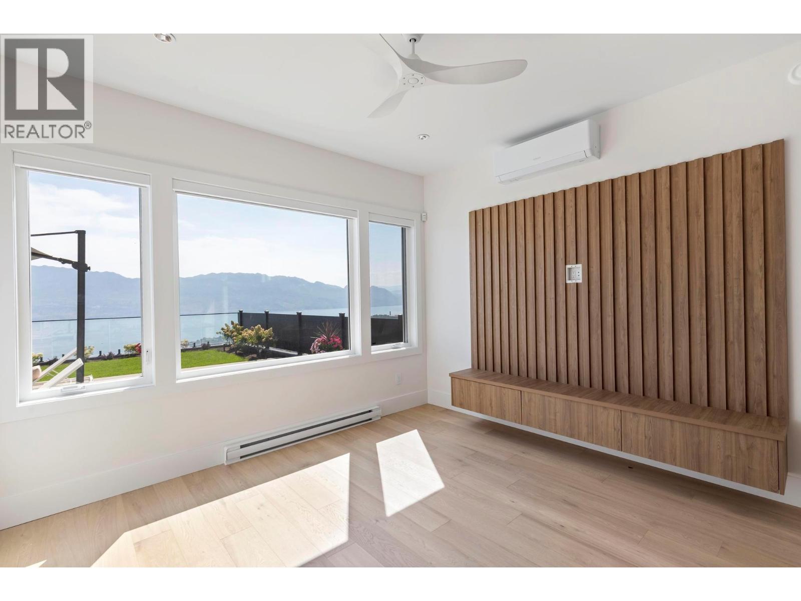  1391 Vineyard Drive, West Kelowna