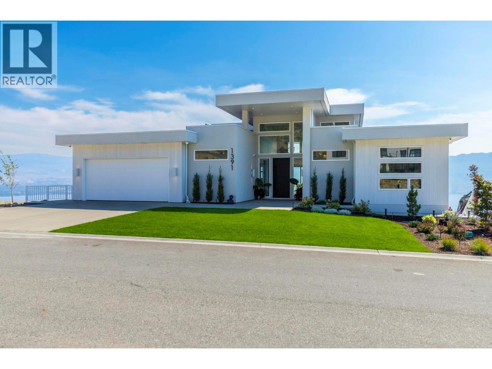  1391 Vineyard Drive, West Kelowna