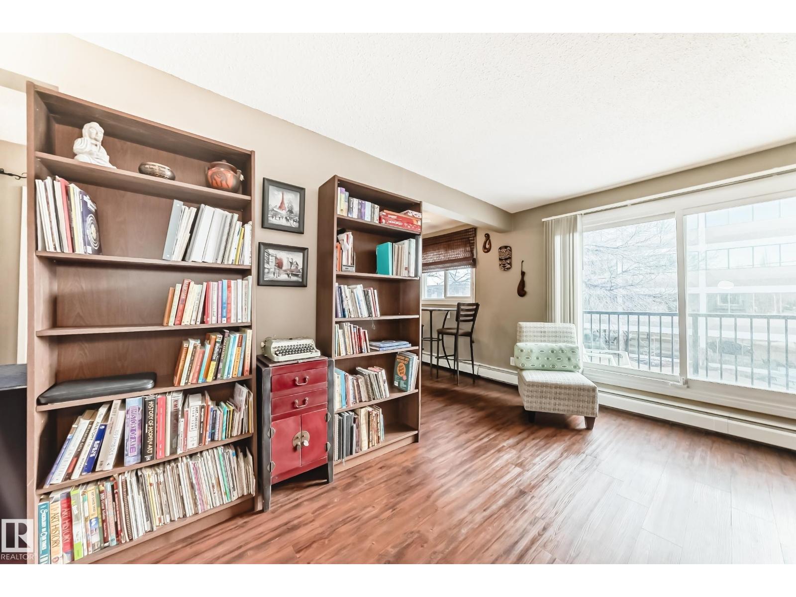 #302 10606 123 ST NW, Edmonton