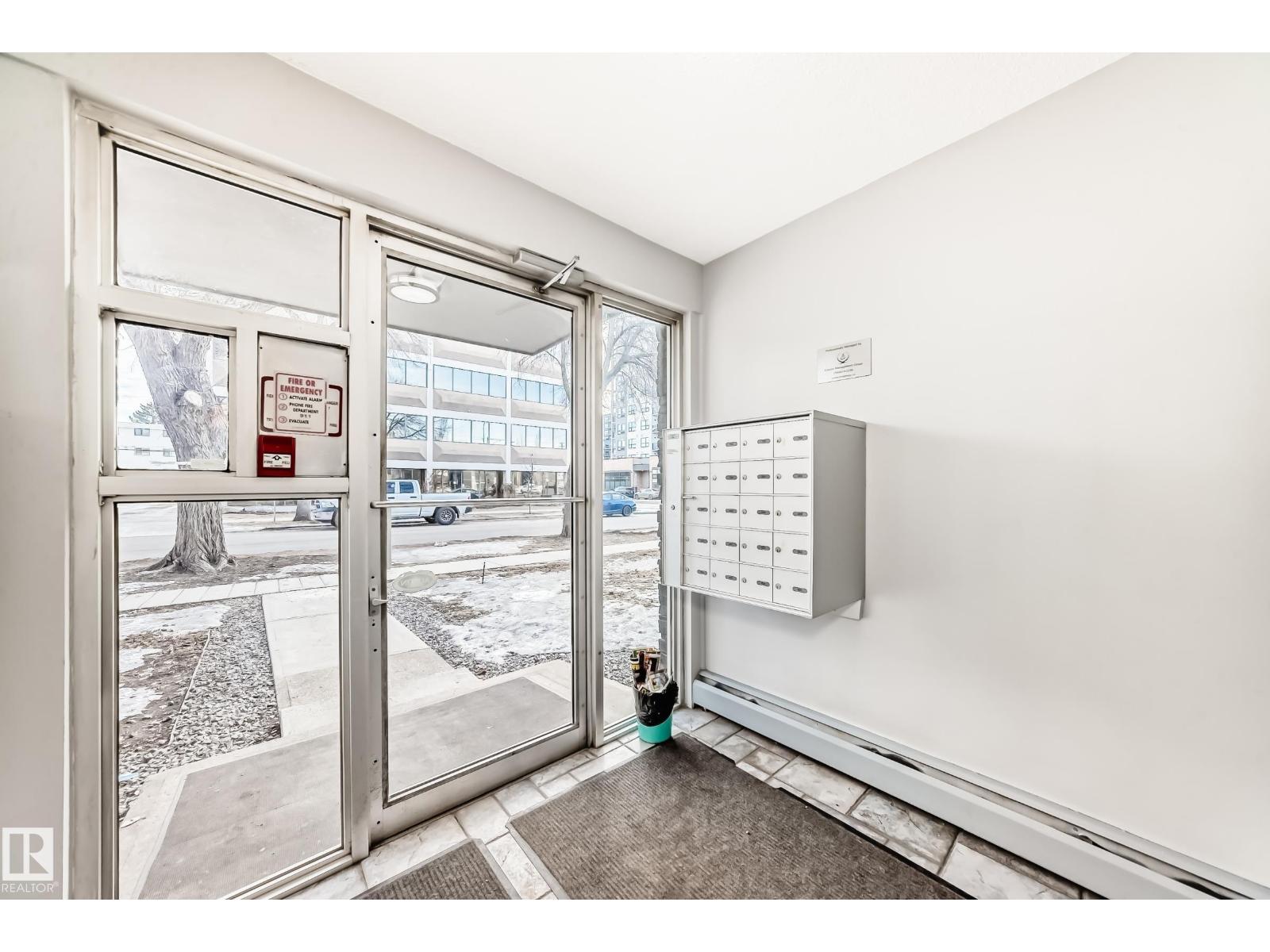 #302 10606 123 ST NW, Edmonton