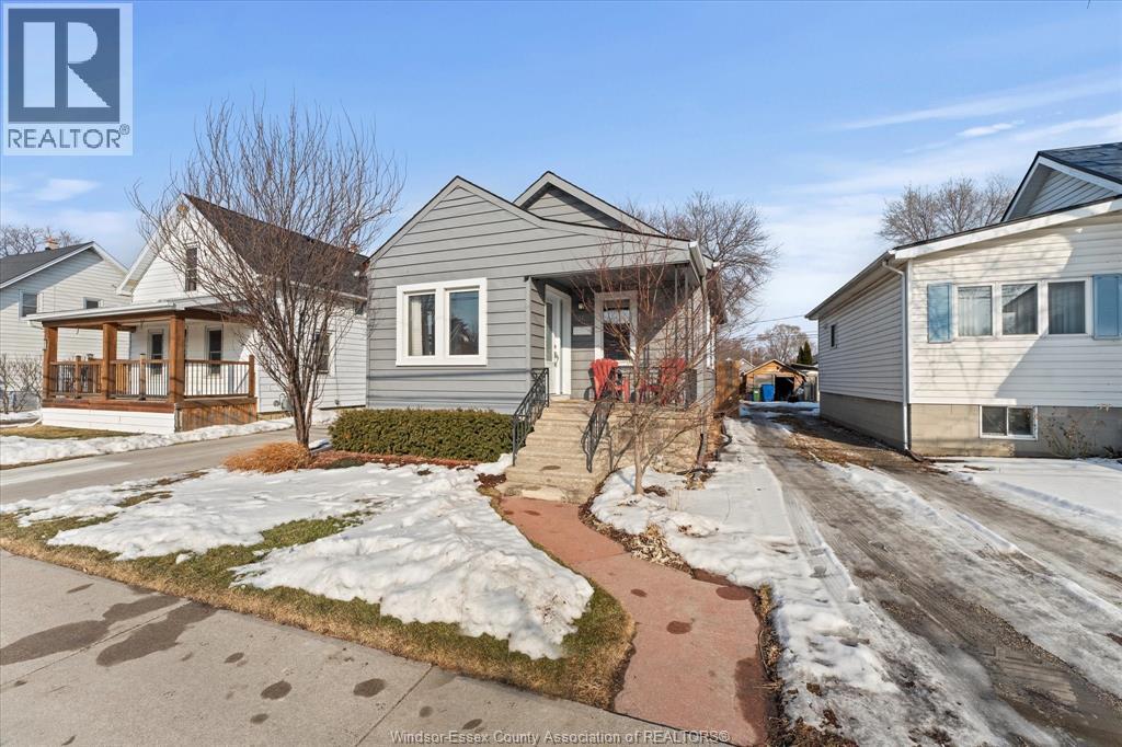 376 LAUZON - Photo 4 of 33, Windsor, Ontario