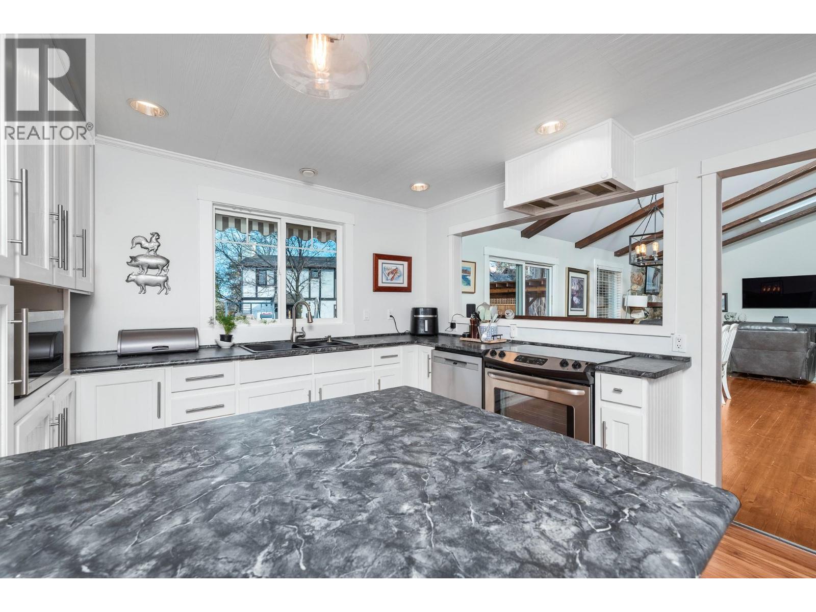 1603 39A Avenue, Vernon