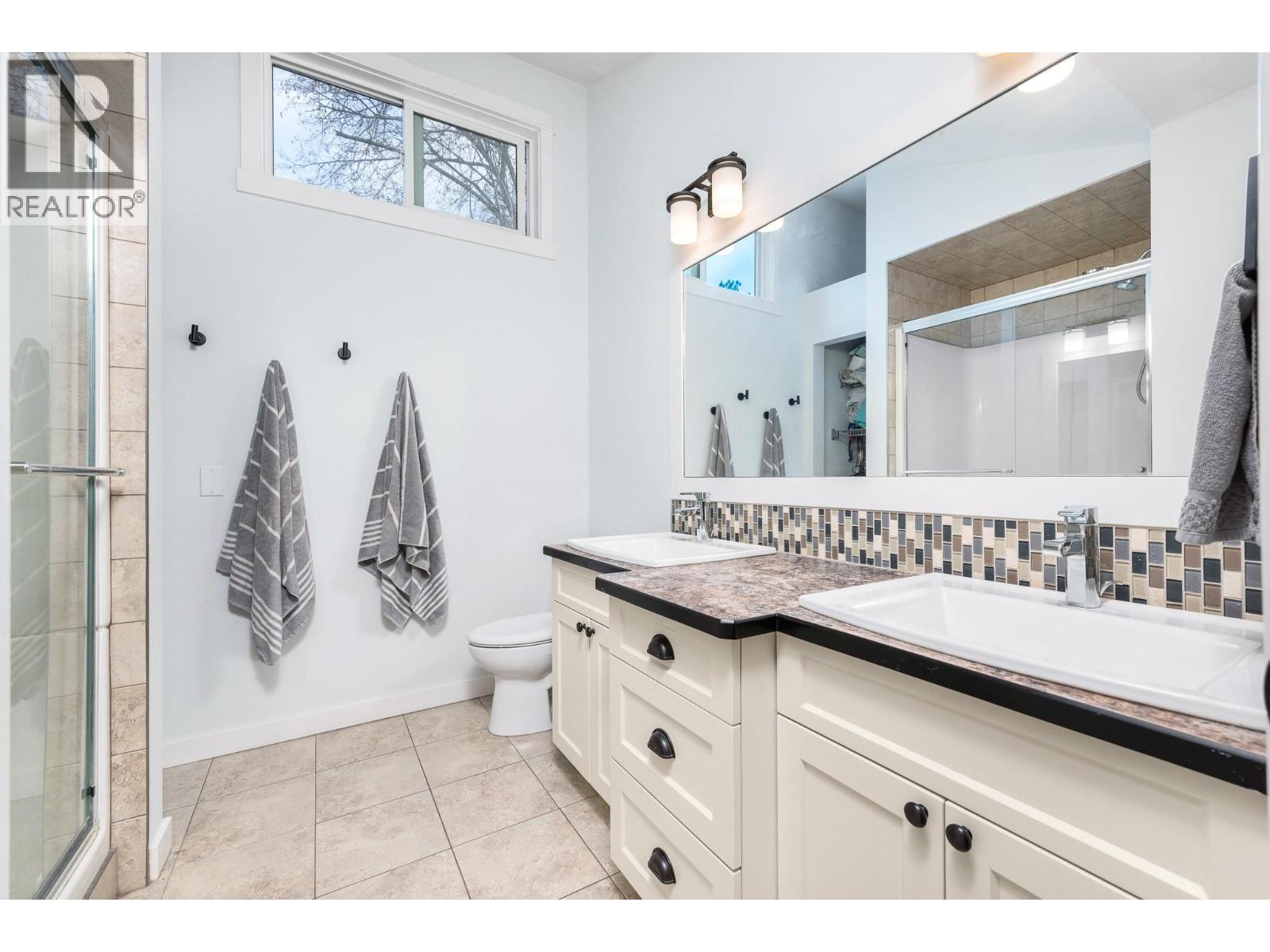 1603 39A Avenue, Vernon