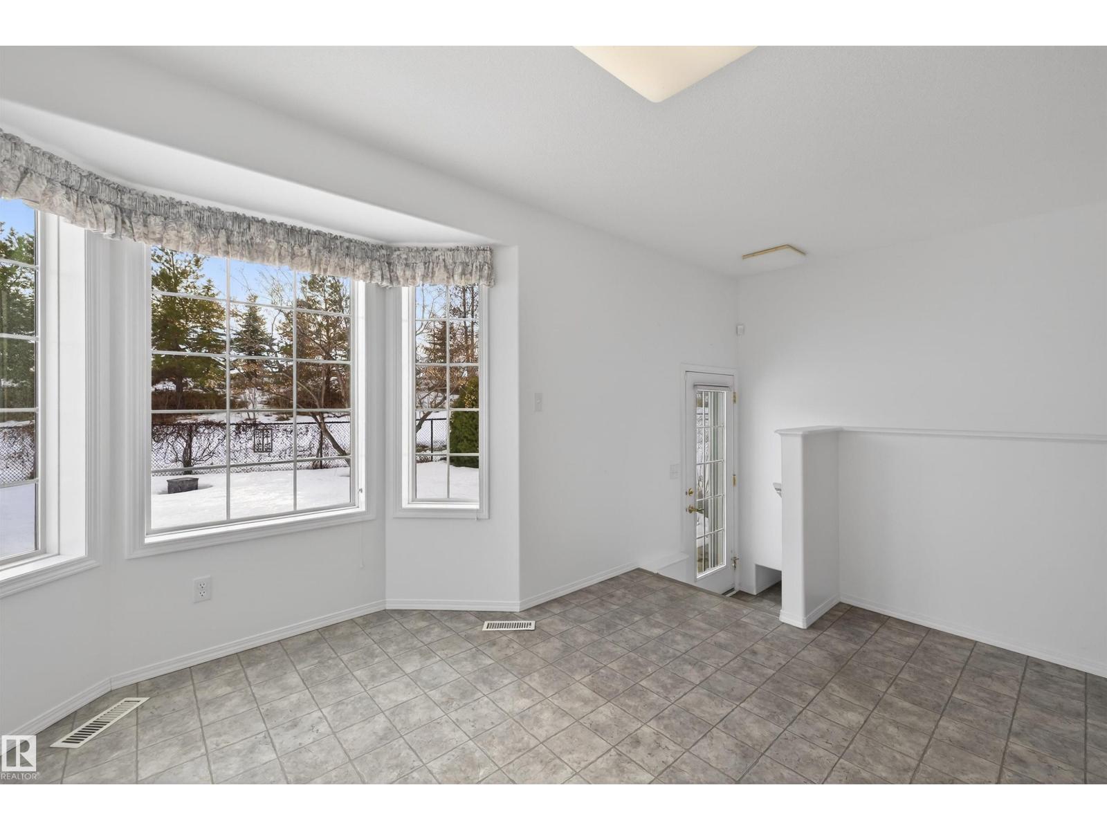 58 FOXBORO GROVE, Sherwood Park