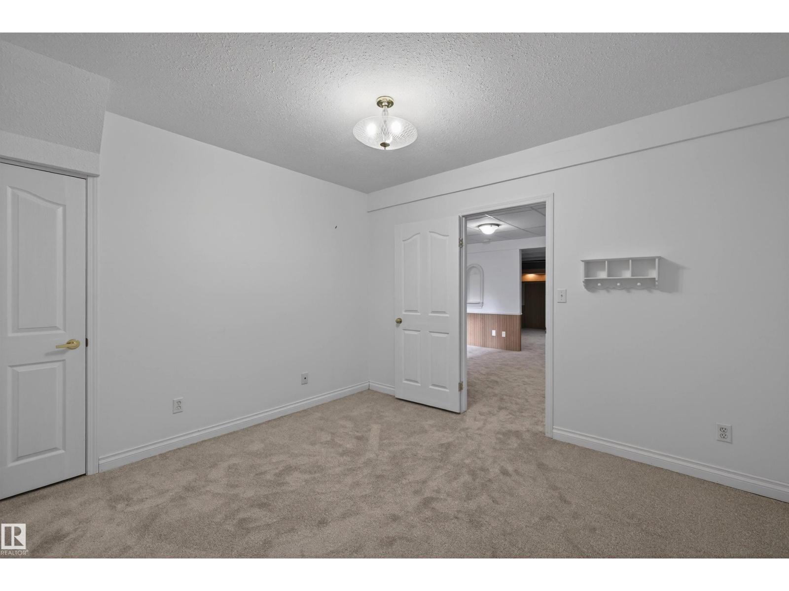 58 FOXBORO GROVE, Sherwood Park