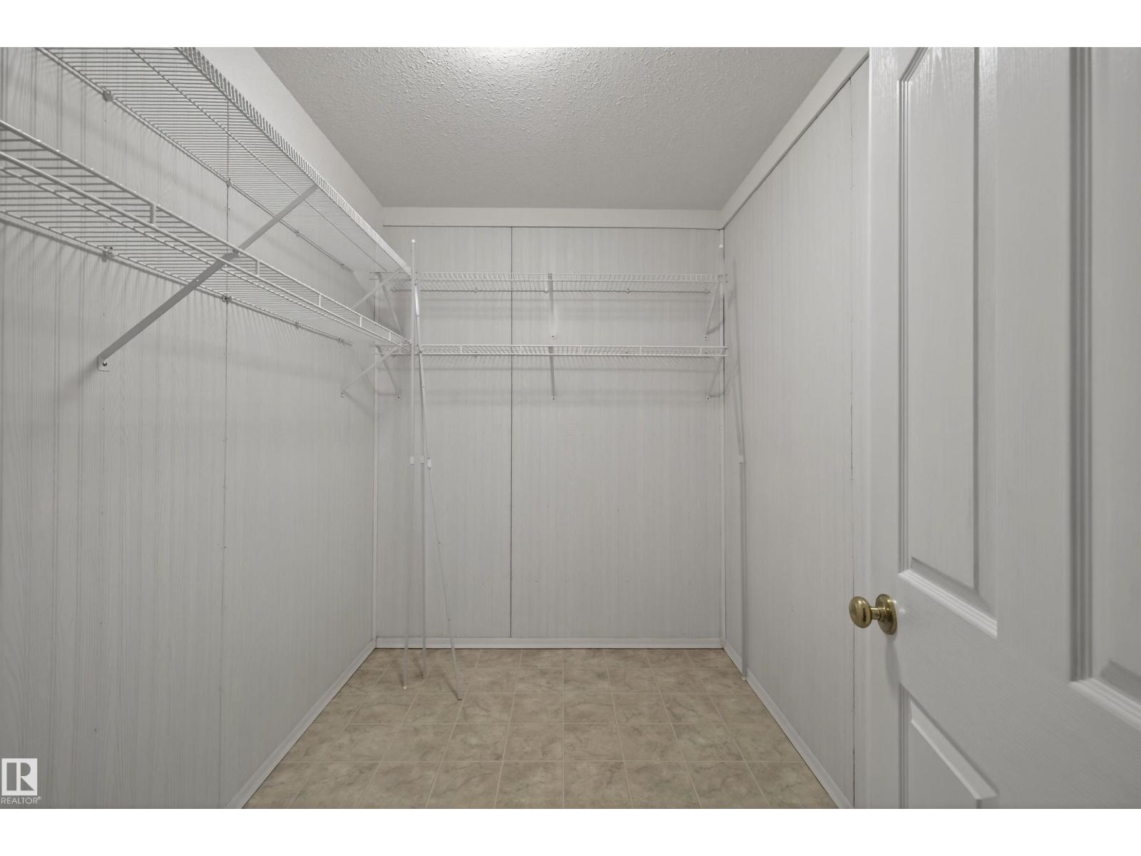 58 FOXBORO GROVE, Sherwood Park