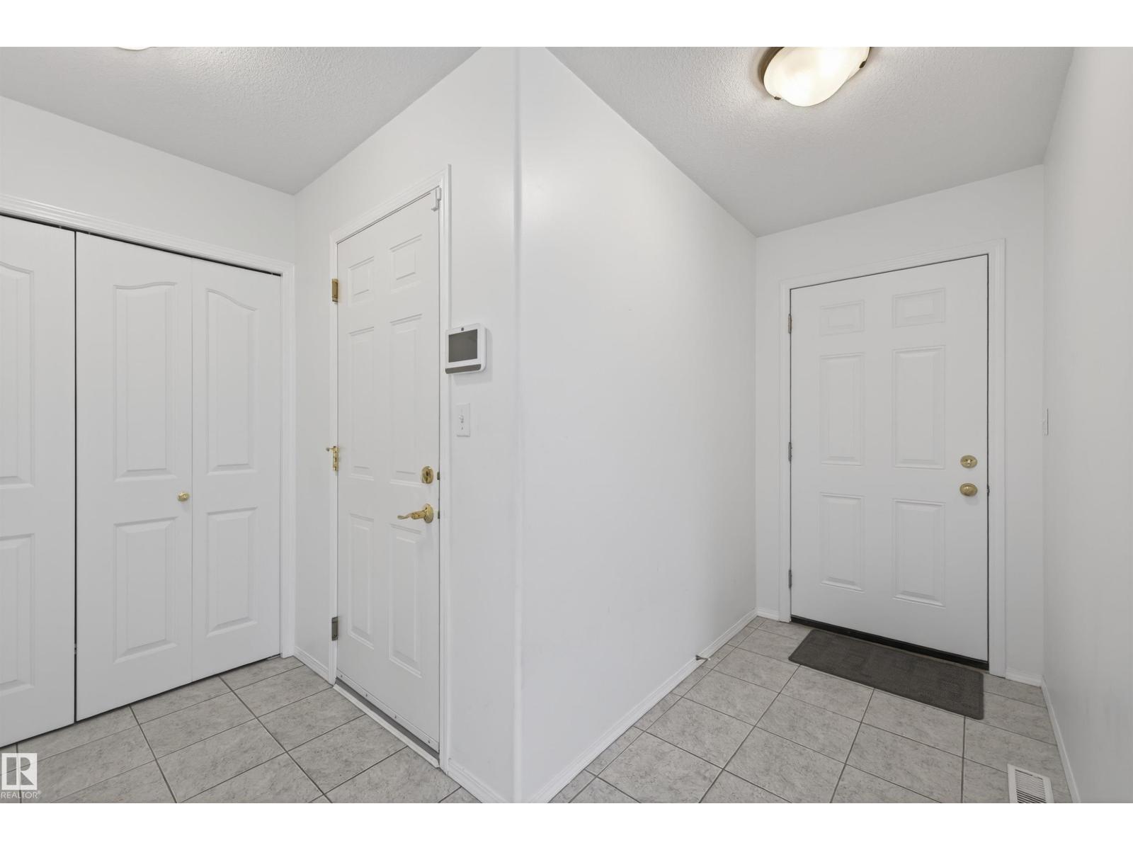 58 FOXBORO GROVE, Sherwood Park