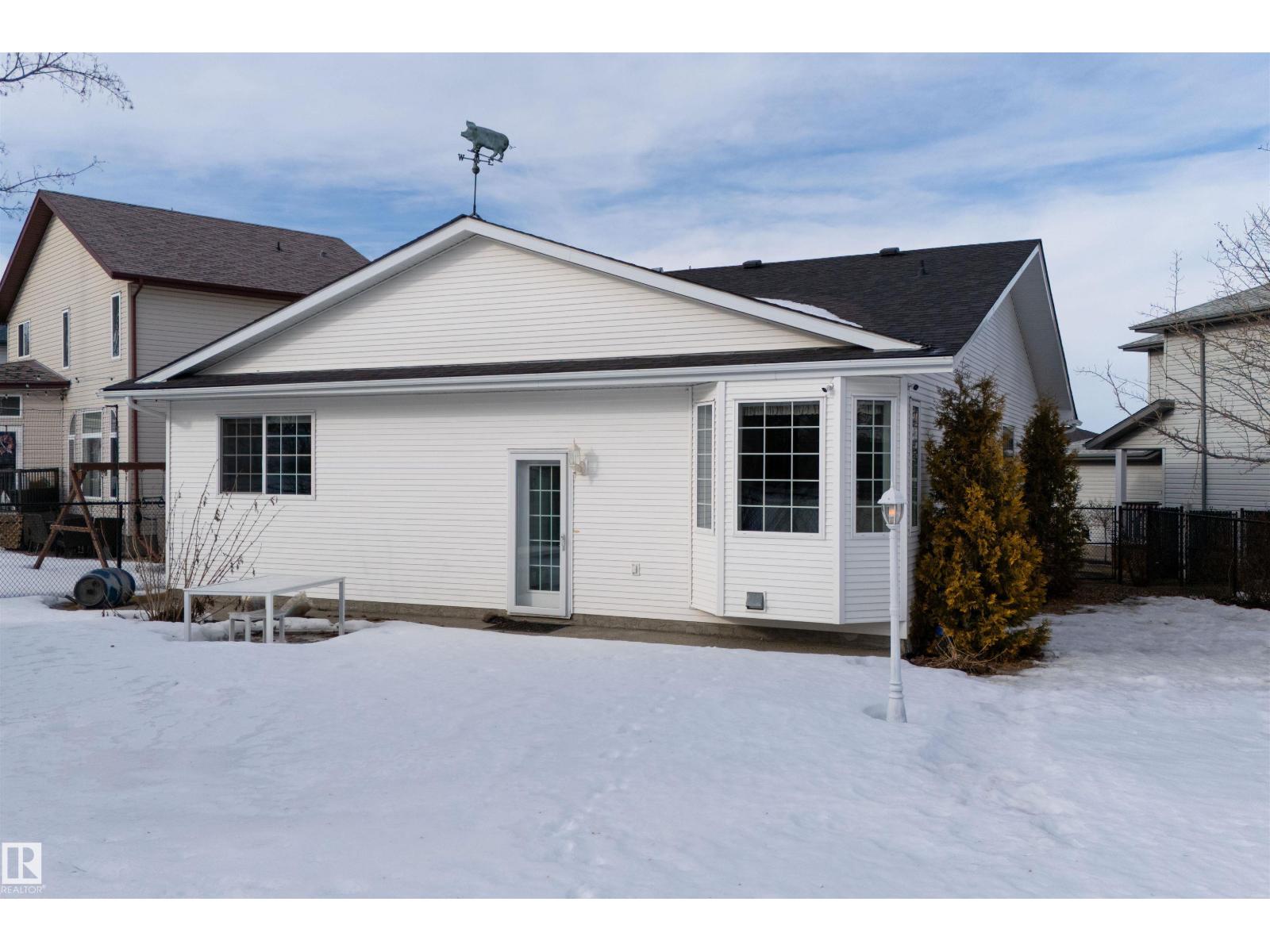 58 FOXBORO GROVE, Sherwood Park