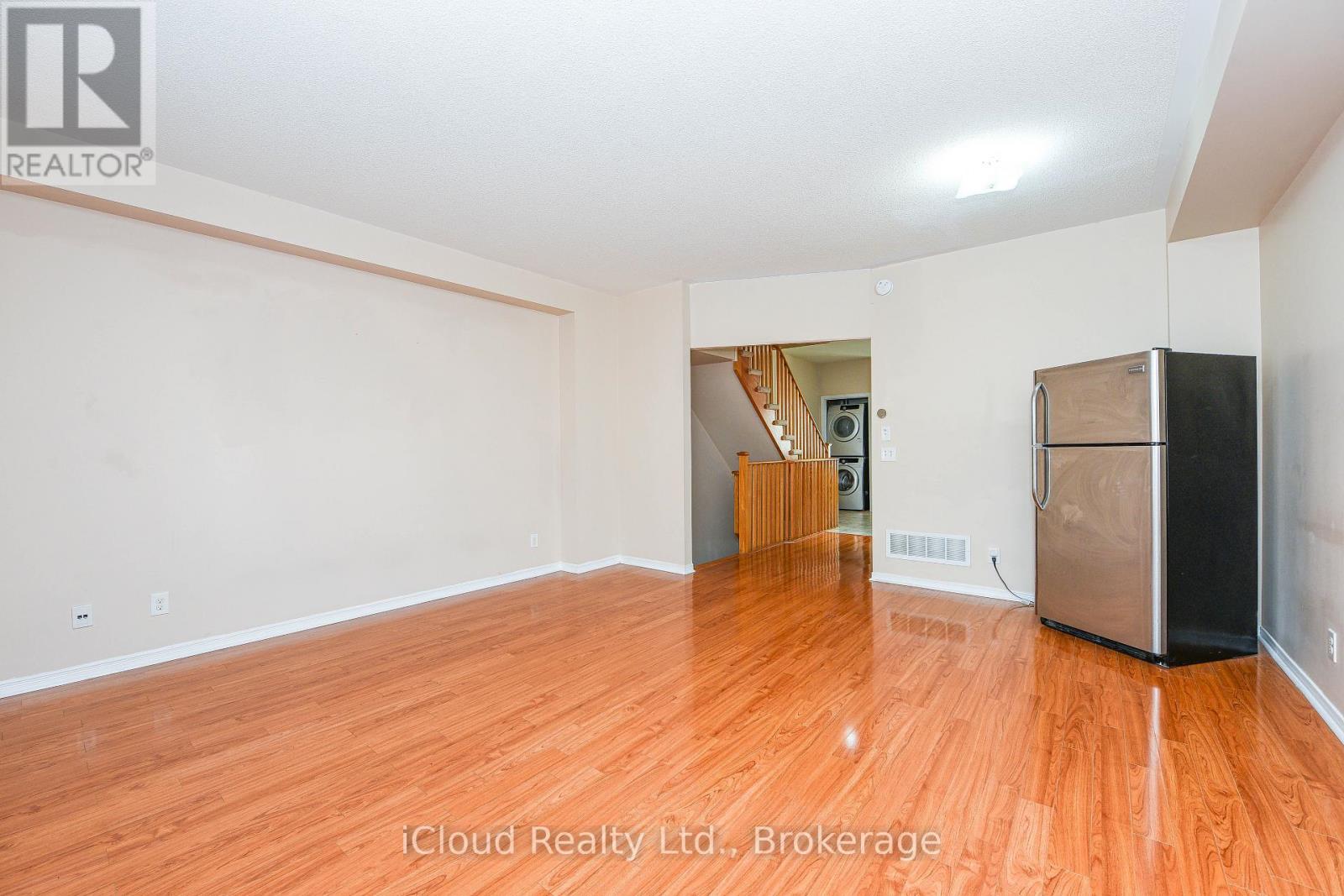 103 CEDAR LAKE CRESCENT - Photo 4 of 26, Brampton (Bram West), Ontario