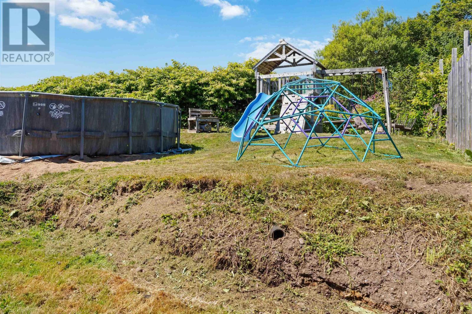 Property 38 of 43 of 113 Second Street