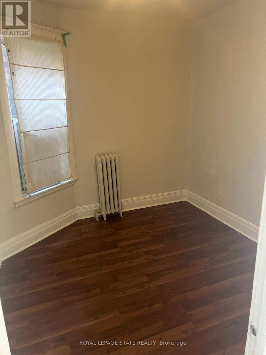 599 King Unit 2 photo 4