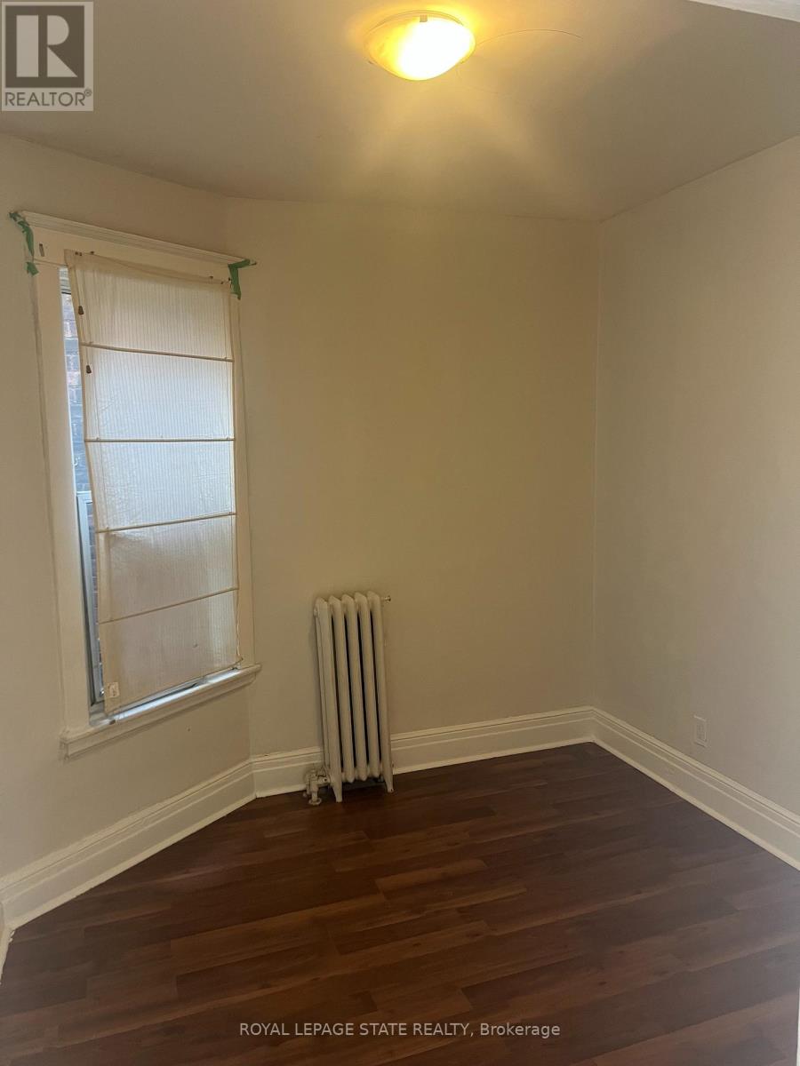 599 King Unit 2 photo 5