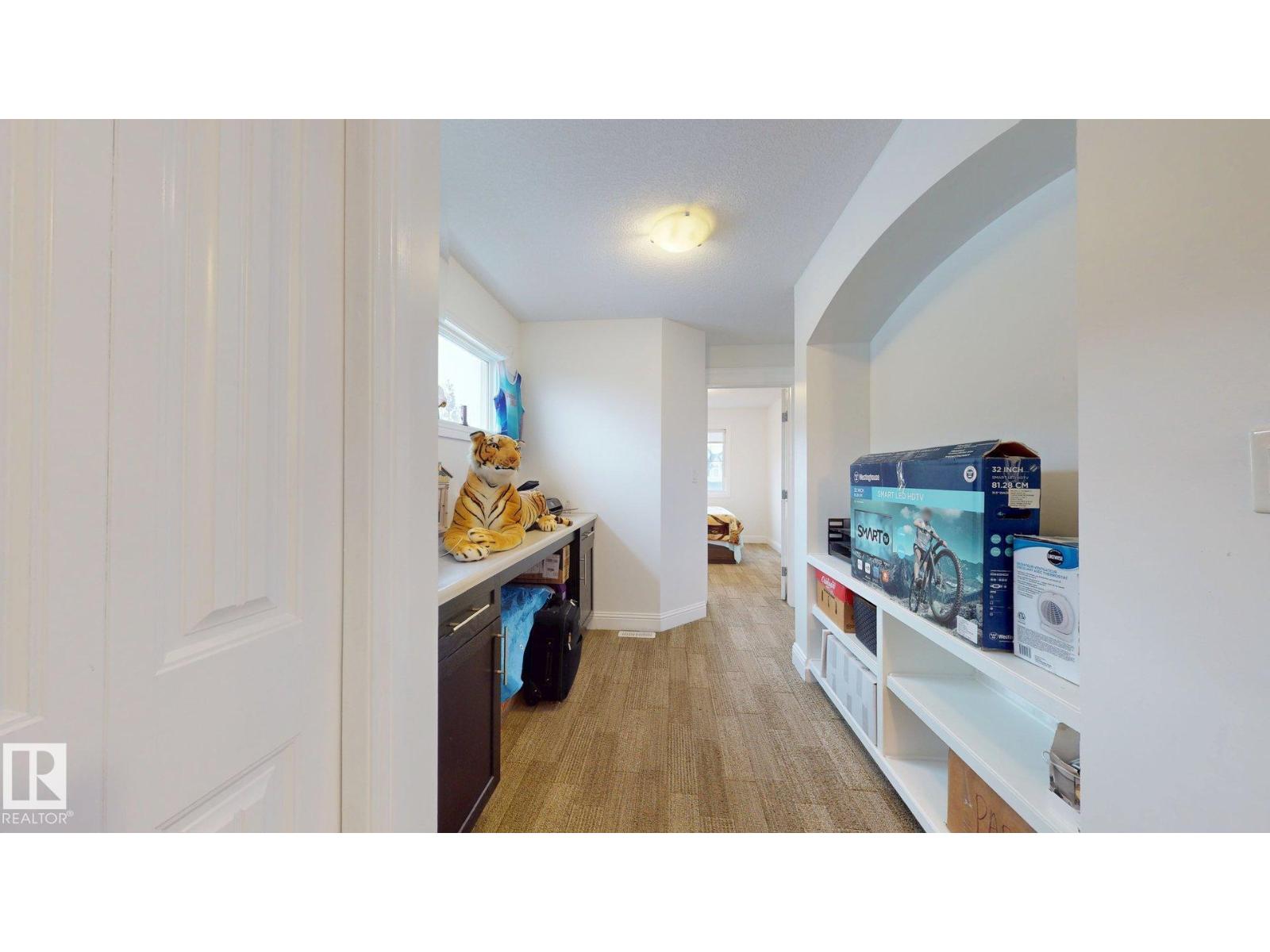 5440 1A AV SW, Edmonton