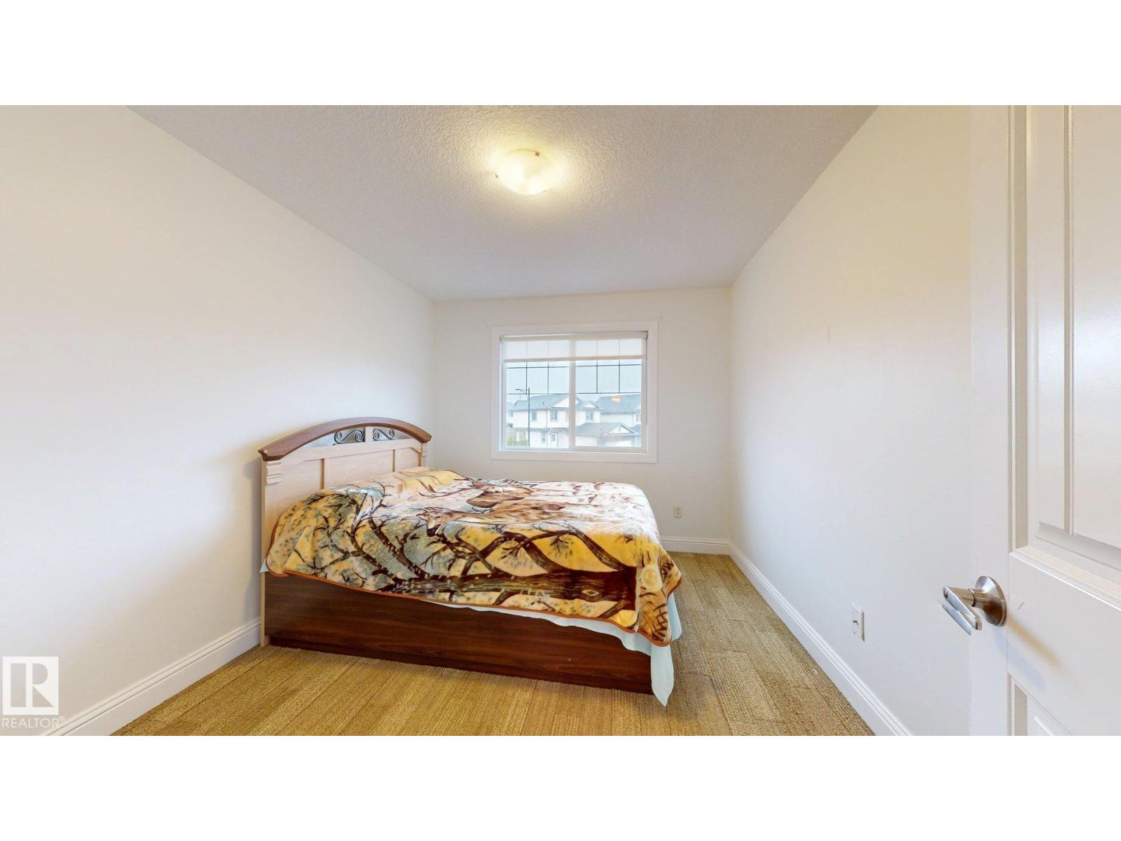 5440 1A AV SW, Edmonton