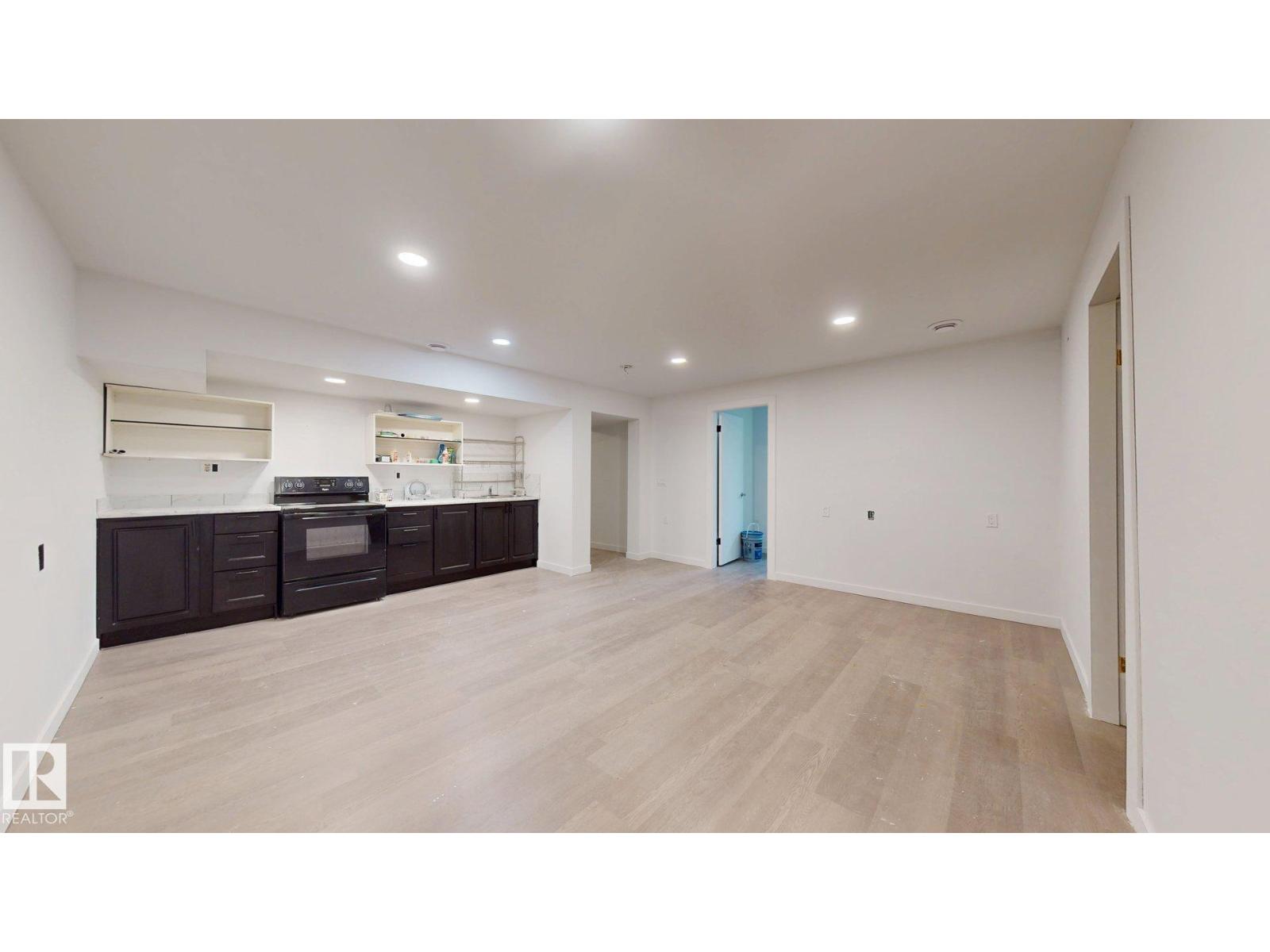 5440 1A AV SW, Edmonton