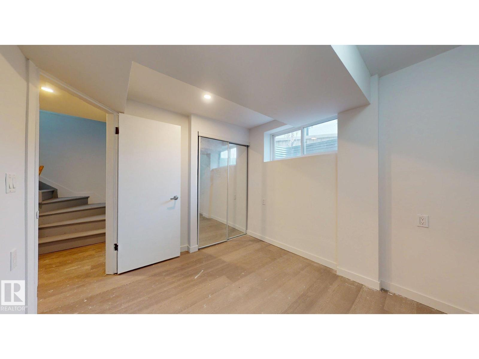 5440 1A AV SW, Edmonton