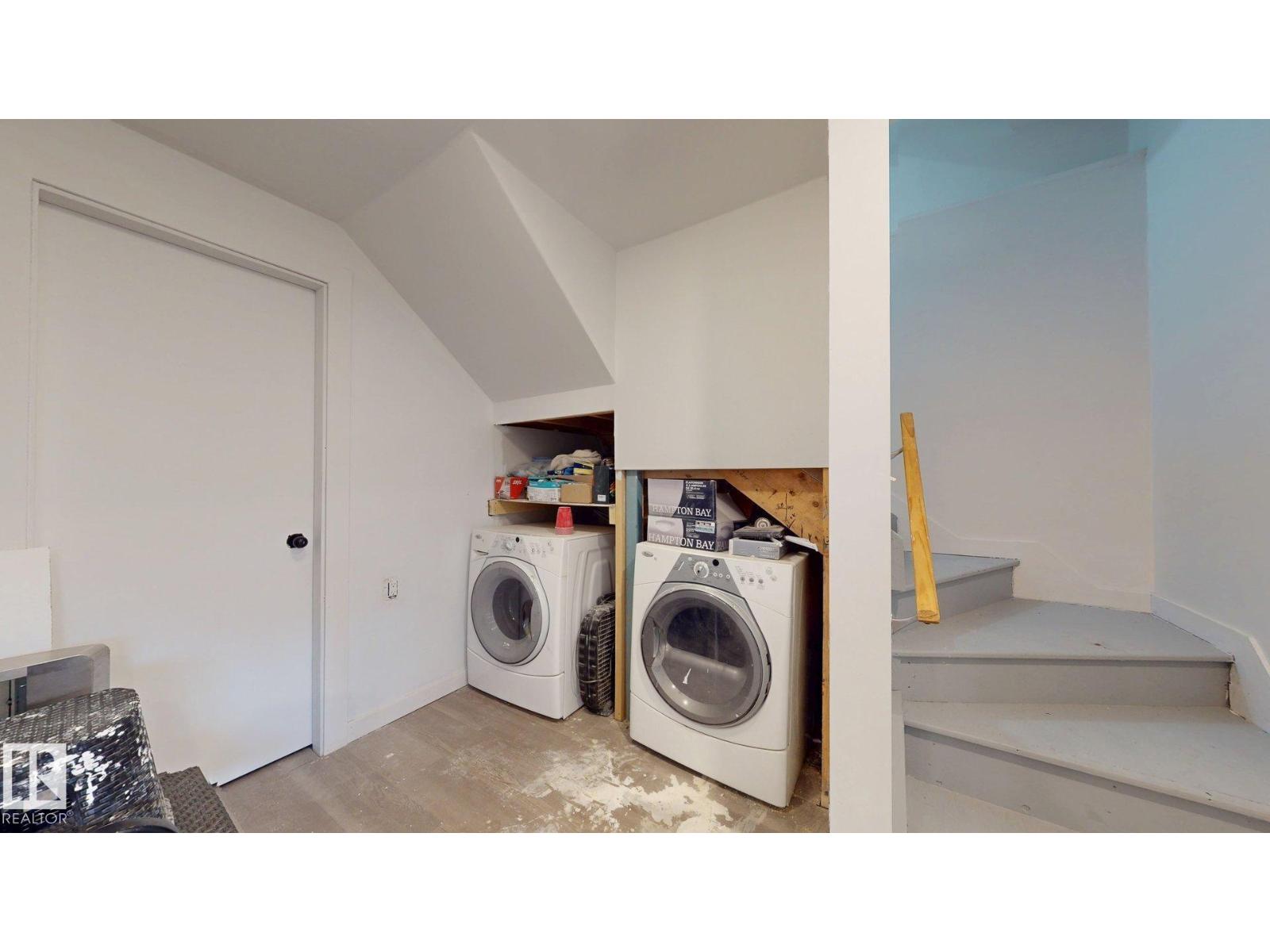 5440 1A AV SW, Edmonton