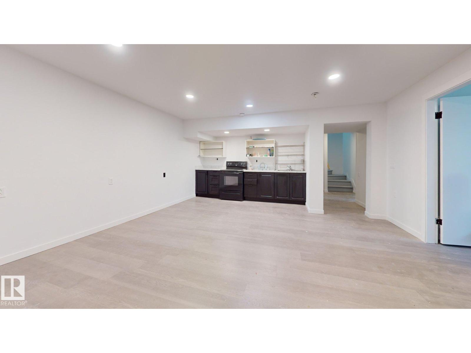 5440 1A AV SW, Edmonton