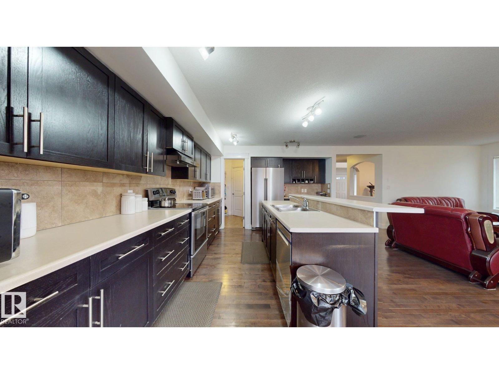 5440 1A AV SW, Edmonton