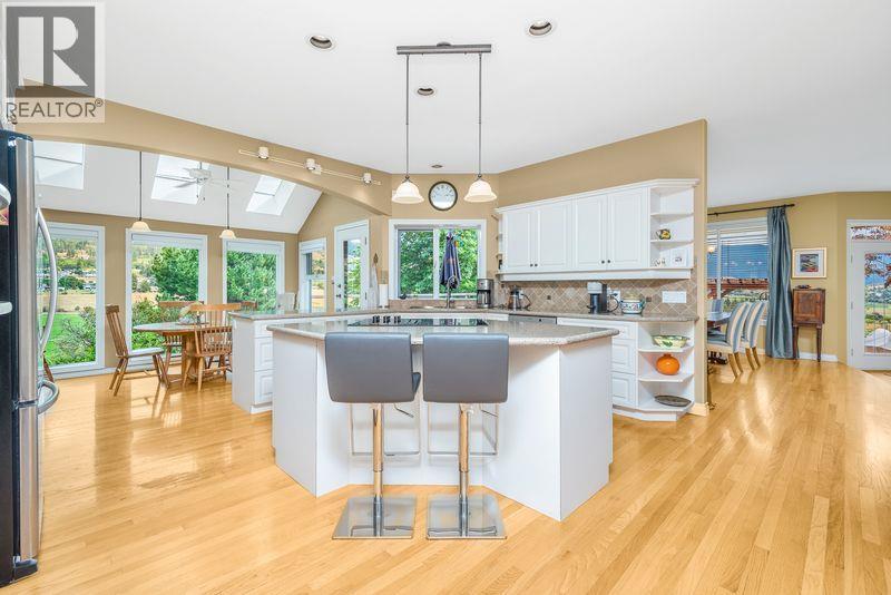  803 Shantz Road, Vernon