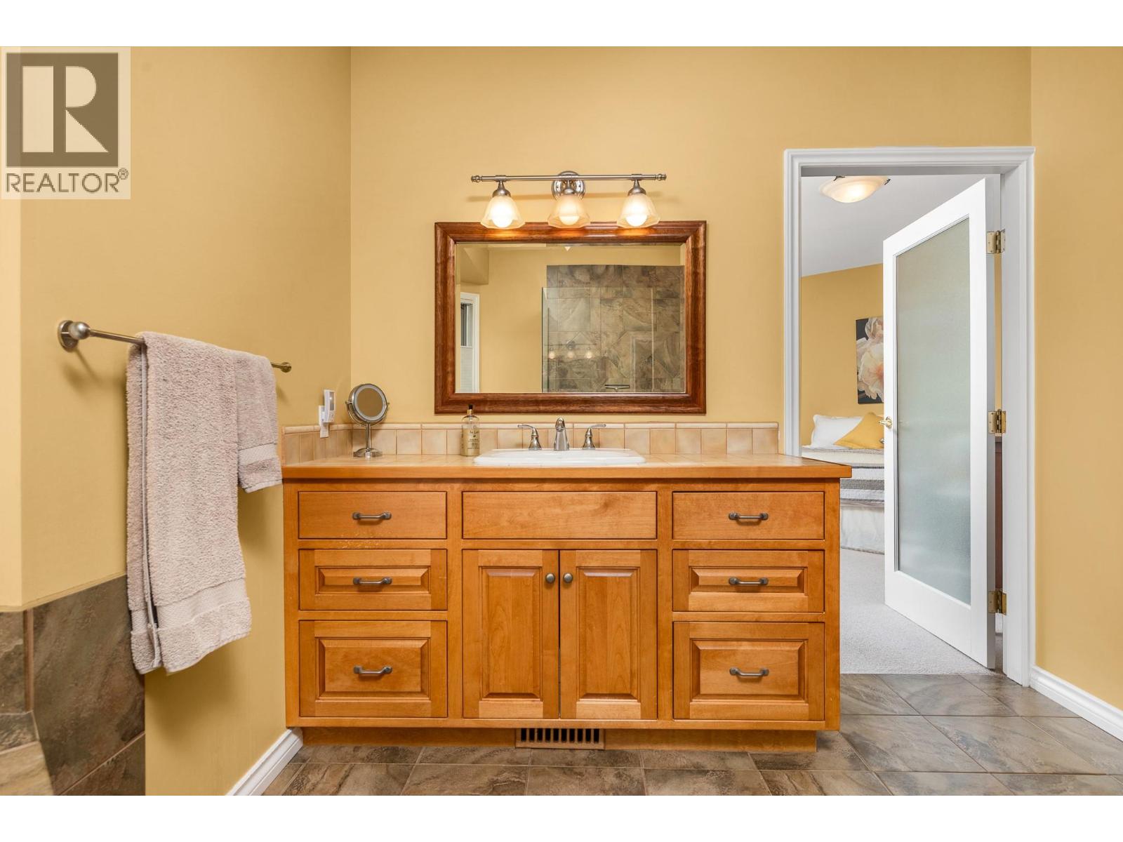  803 Shantz Road, Vernon