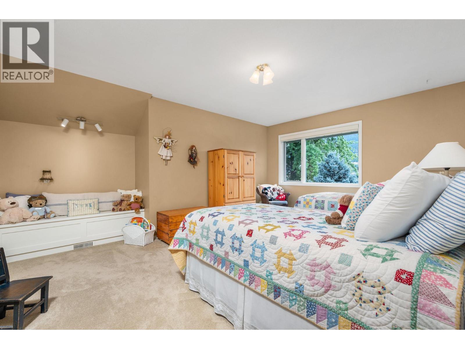  803 Shantz Road, Vernon