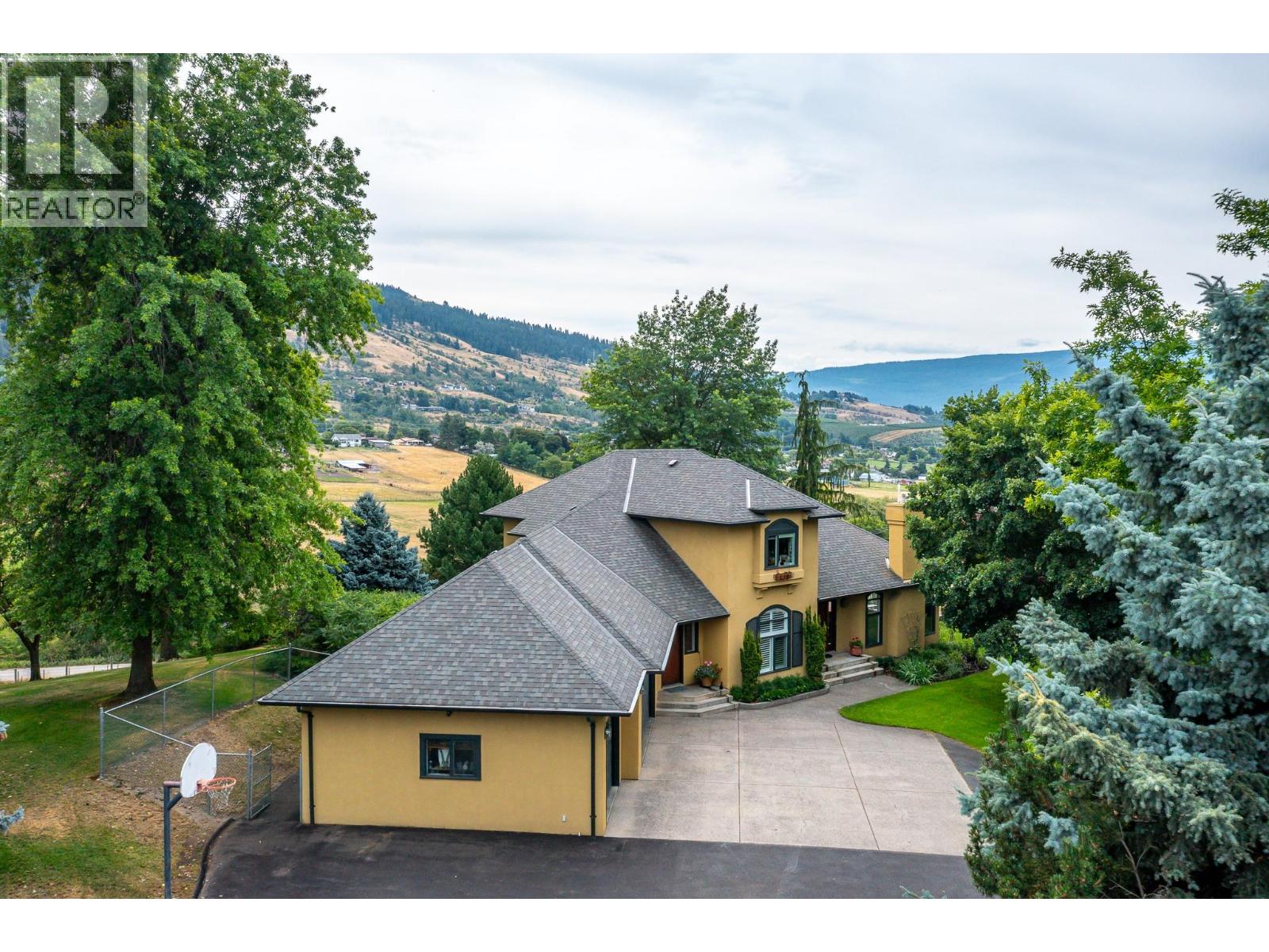  803 Shantz Road, Vernon