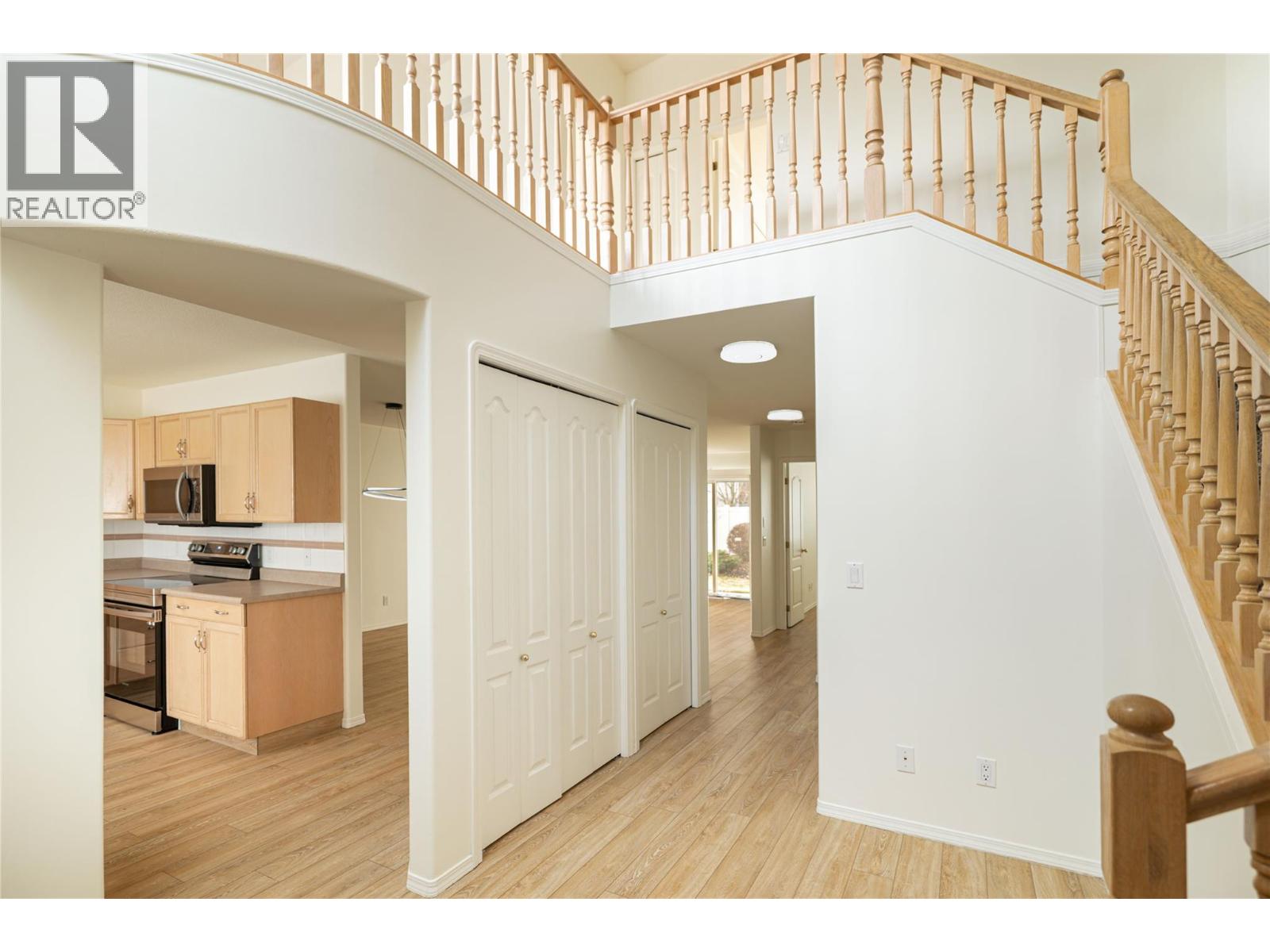 527 YATES Road Unit# 26, Kelowna