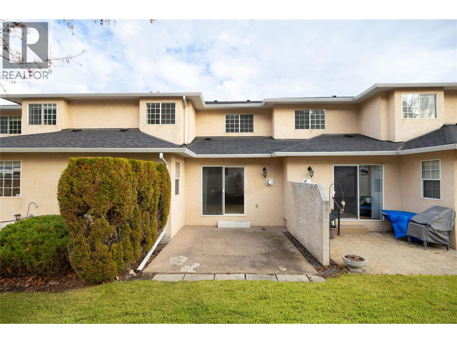 527 YATES Road Unit# 26, Kelowna