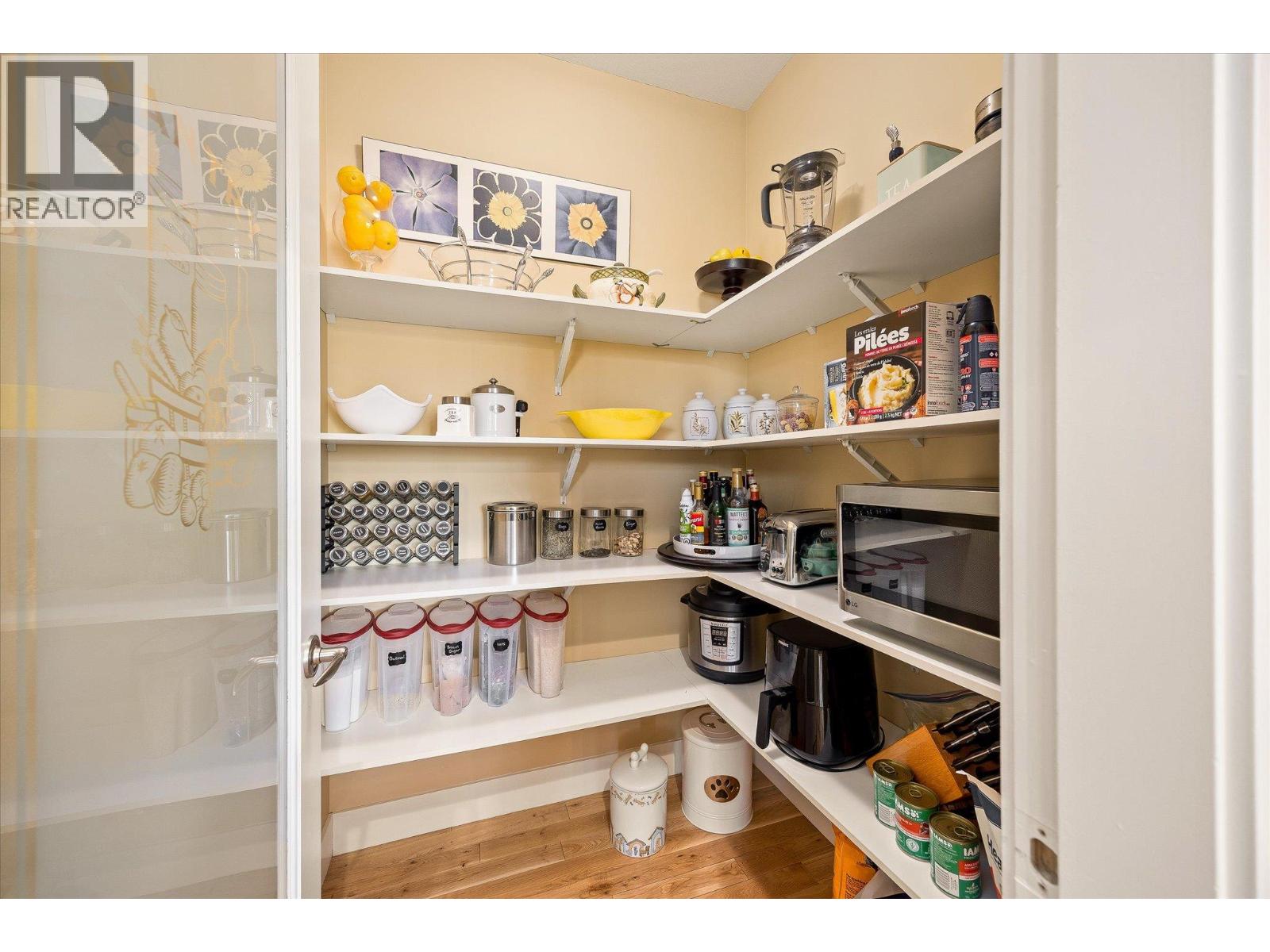 12860 Cliffshore Drive, Lake Country