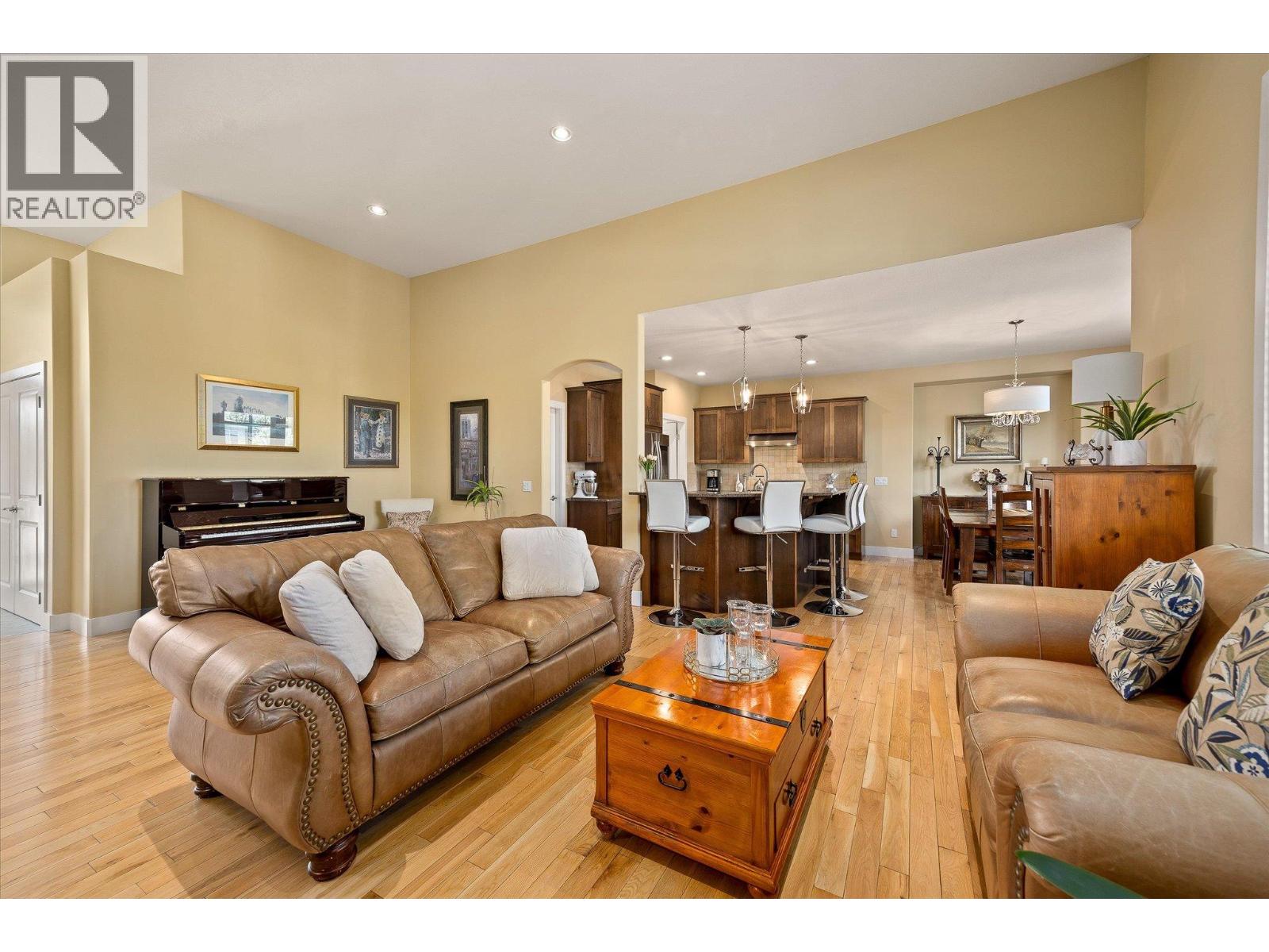 12860 Cliffshore Drive, Lake Country