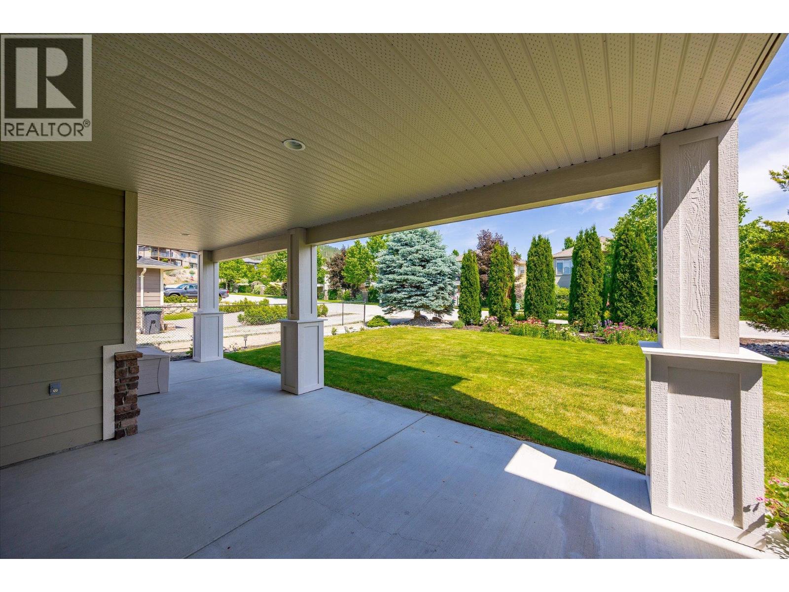 12860 Cliffshore Drive, Lake Country