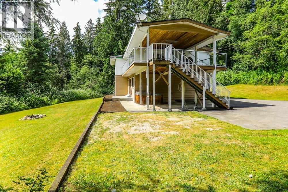 23215 141 AVENUE - Photo 3 of 17, Maple Ridge, British Columbia