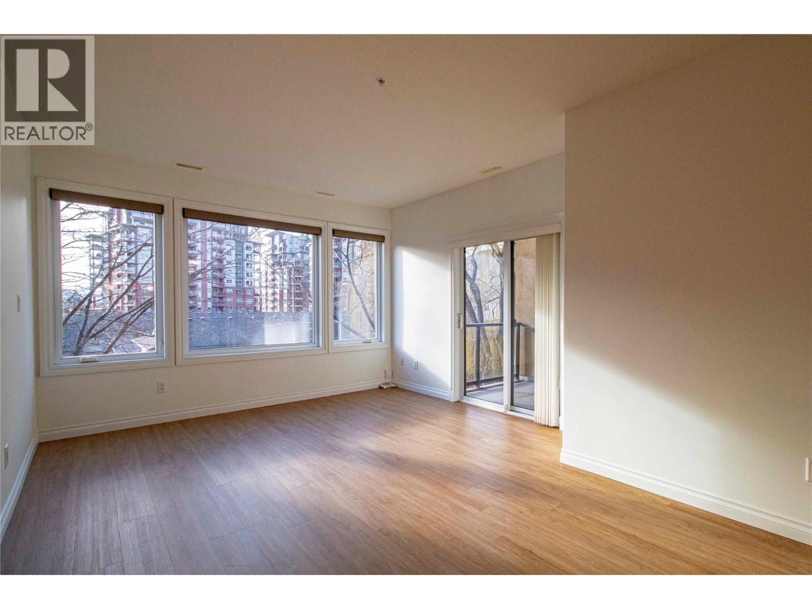 307 3313 Wilson Street, Penticton