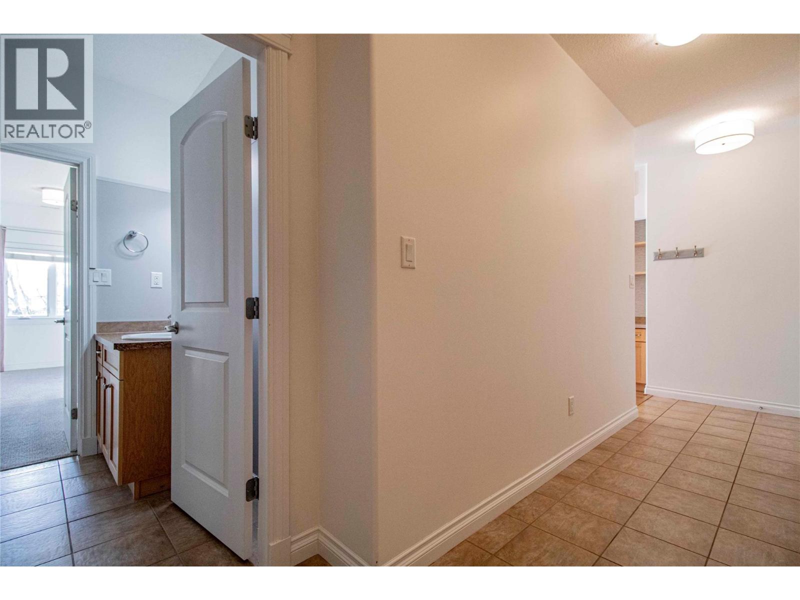 307 3313 Wilson Street, Penticton