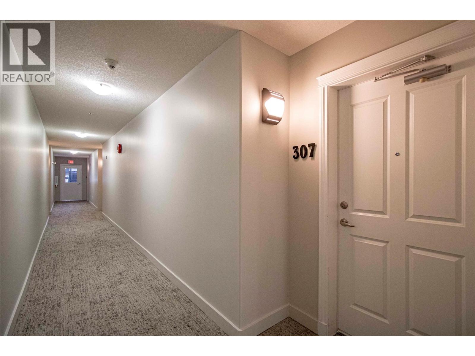 307 3313 Wilson Street, Penticton