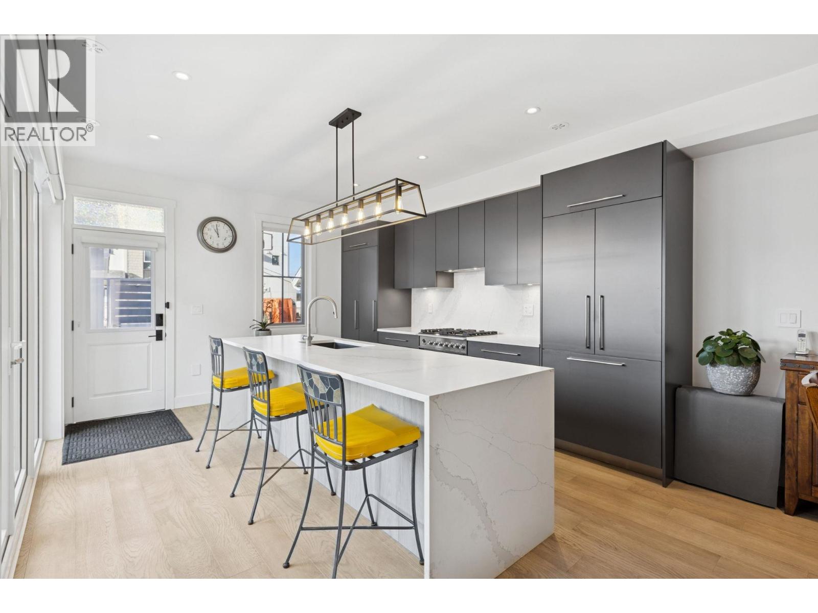 387 RIDGE STREET, Tsawwassen