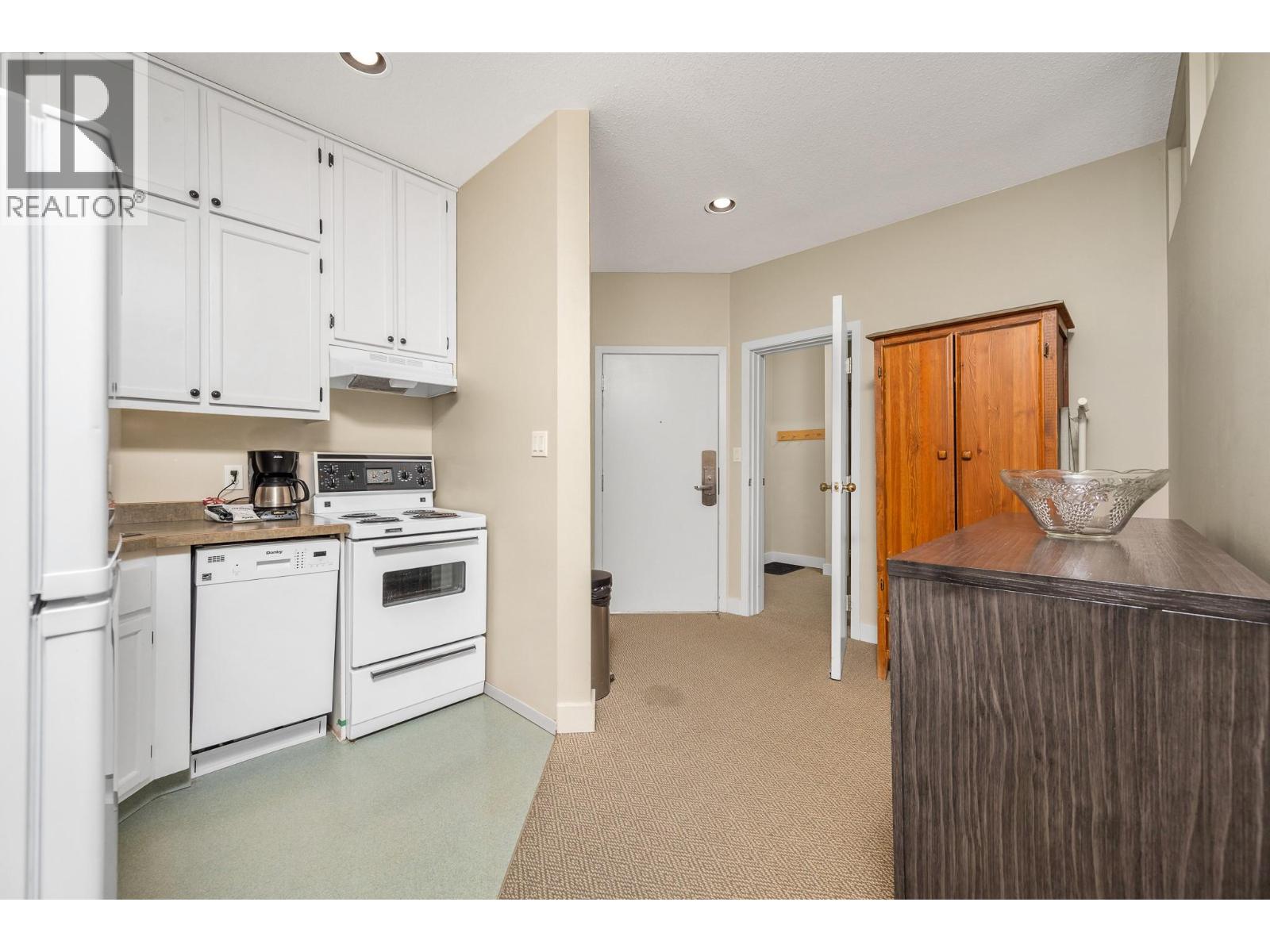 #433/434 152 Silver Lode Lane - 5