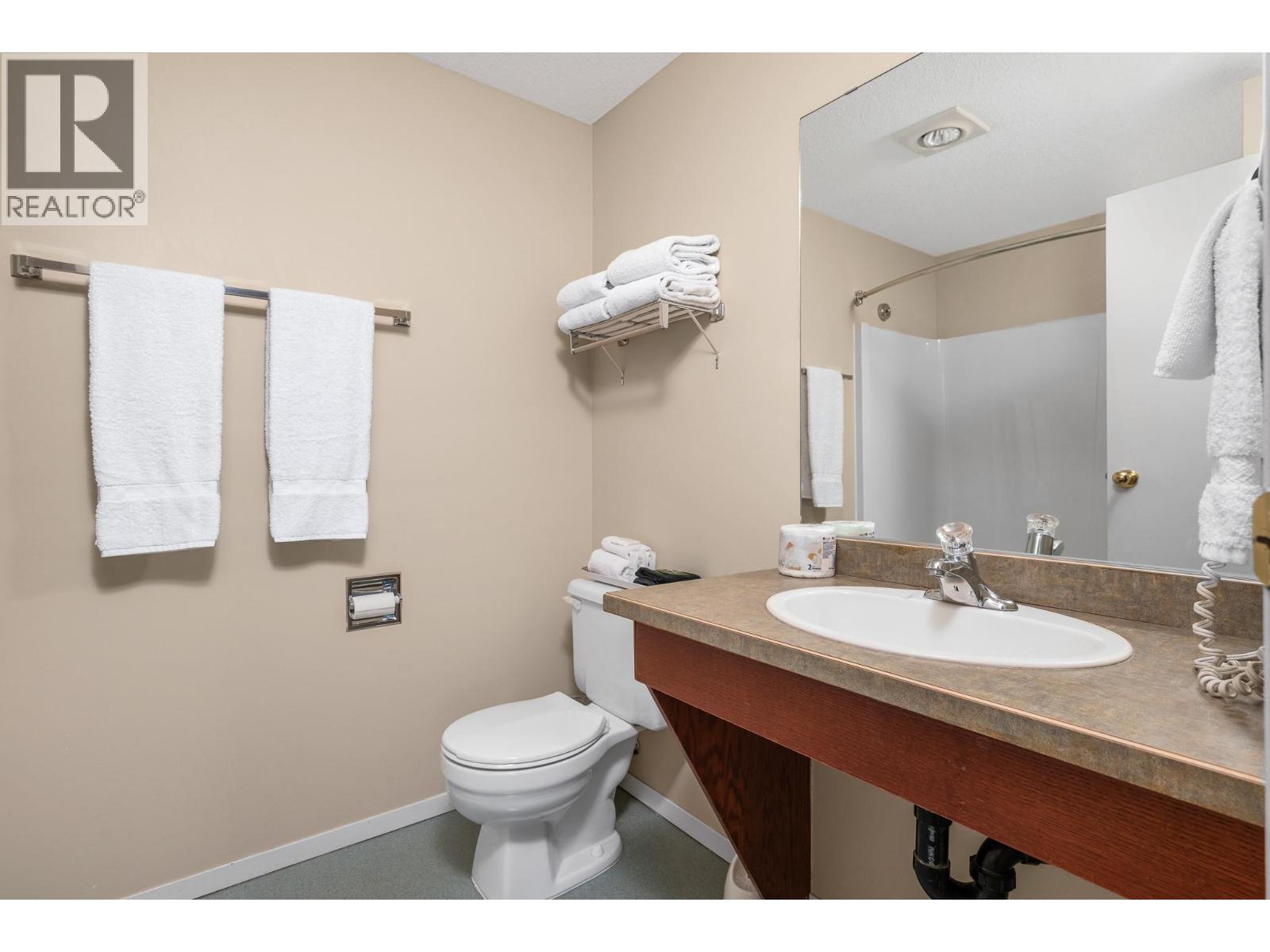 #433/434 152 Silver Lode Lane - 14