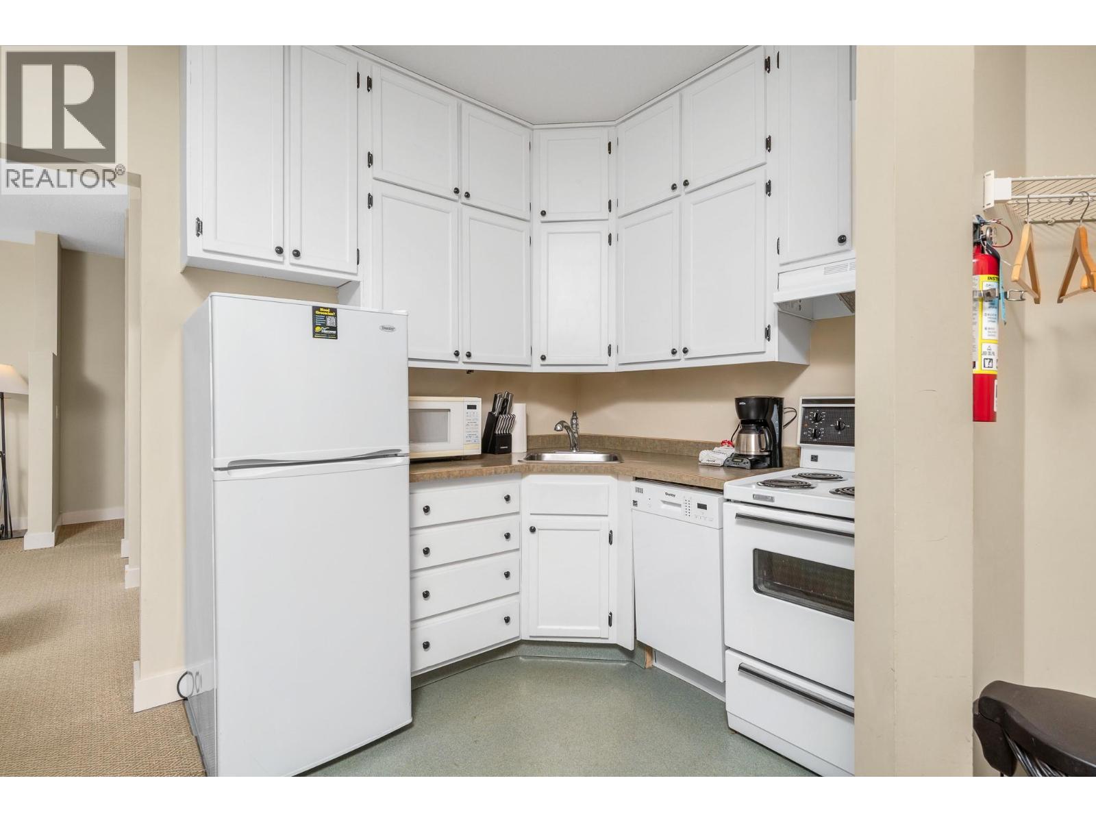 #433/434 152 Silver Lode Lane - 4