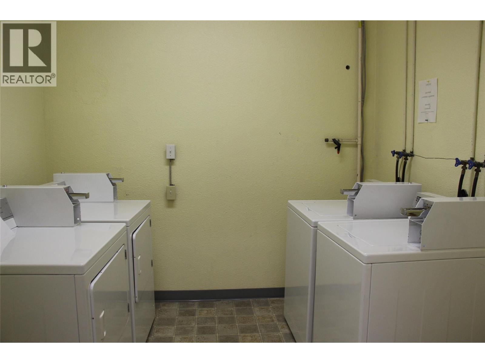 #433/434 152 Silver Lode Lane - 24