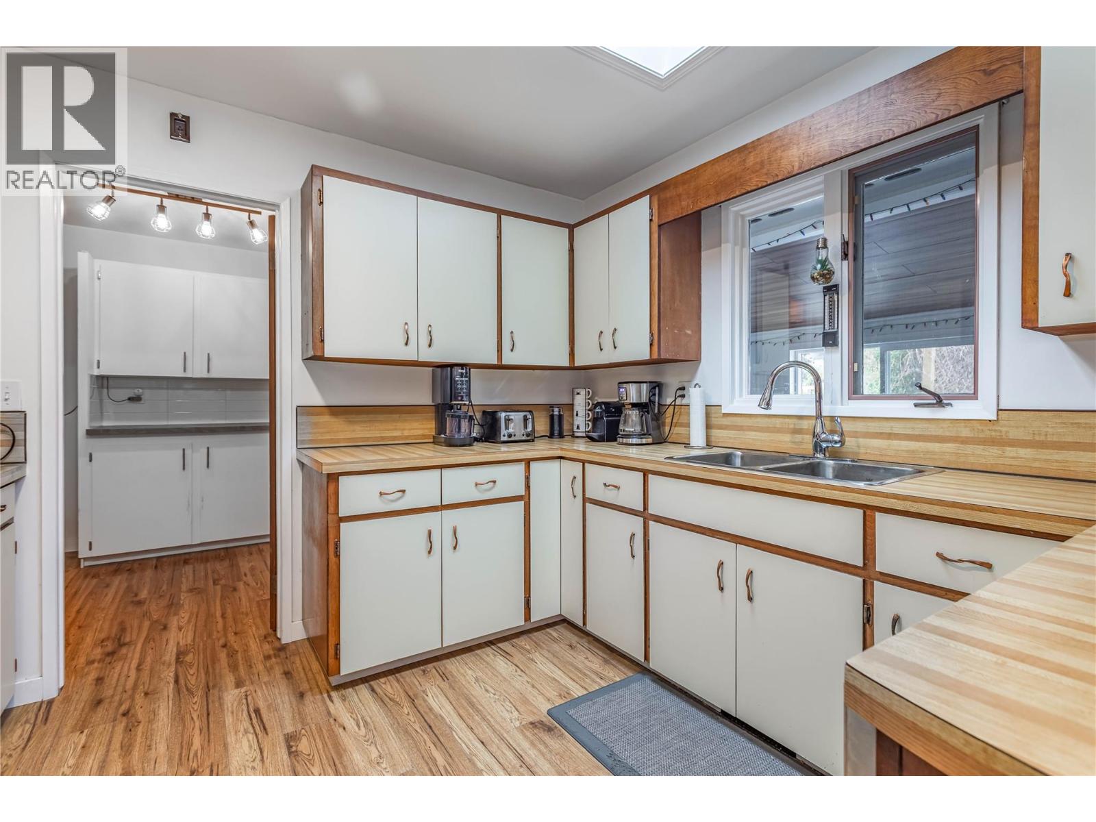  3141 Elliott Road, West Kelowna