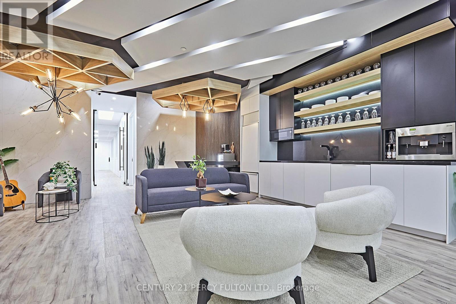 50 Richmond Unit 112 photo 5