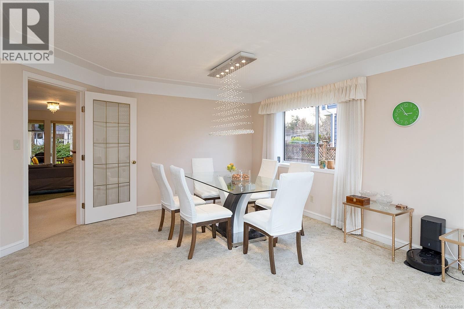  4604 Sunnymead Way, Saanich